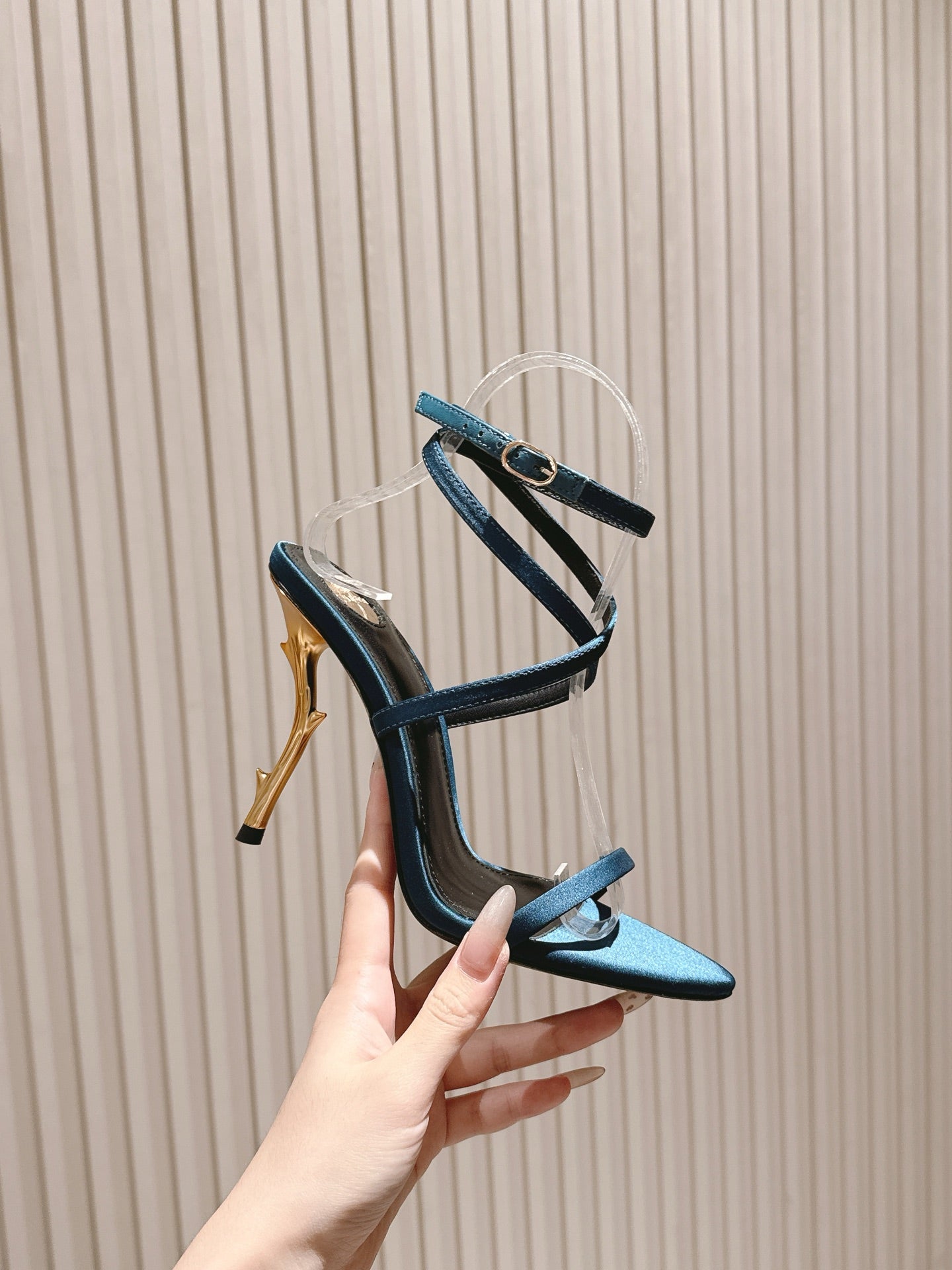 YSL 25S STRAPPY HIGH-HEEL SANDALS 100 MM IN MIDNIGHT BLUE SATIN - 35