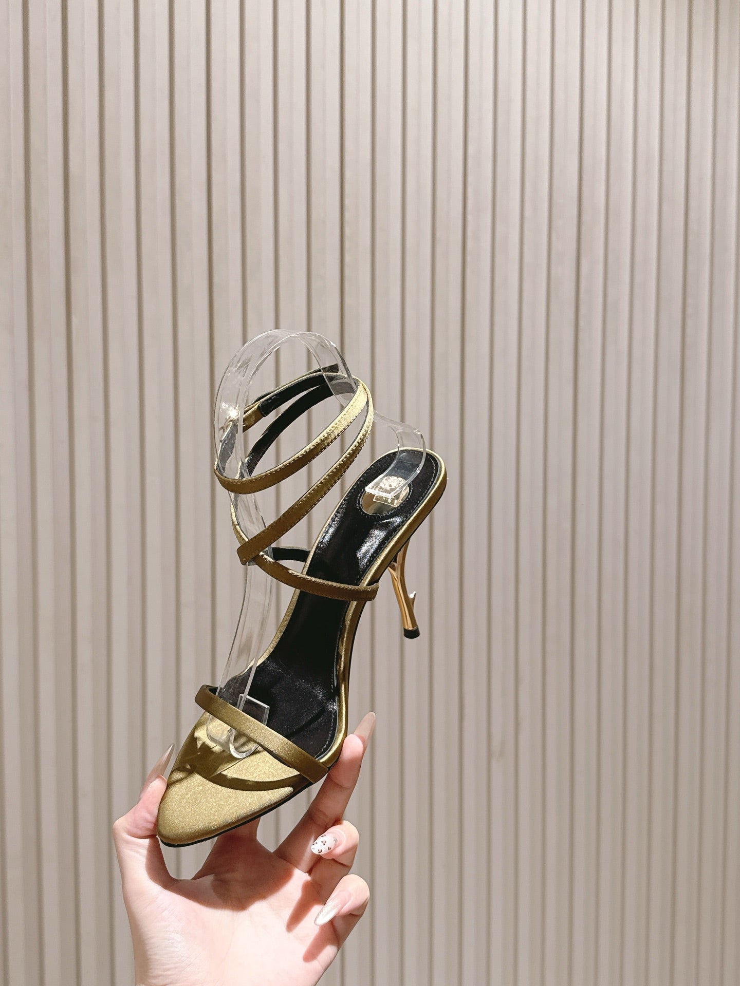 YSL 25S STRAPPY HIGH-HEEL SANDALS 100 MM IN OLIVE GREEN LAMBSKIN - 35