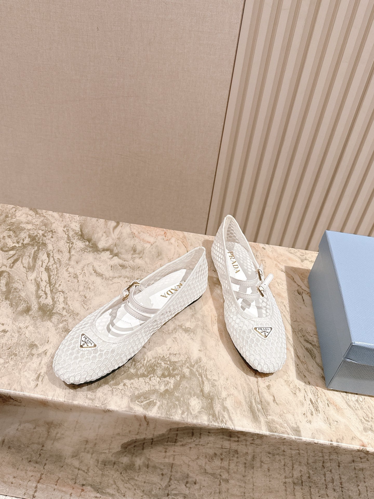 PRADA 25S BALLERINAS BALLET FLATS IN WHITE MESH FABRIC - 35