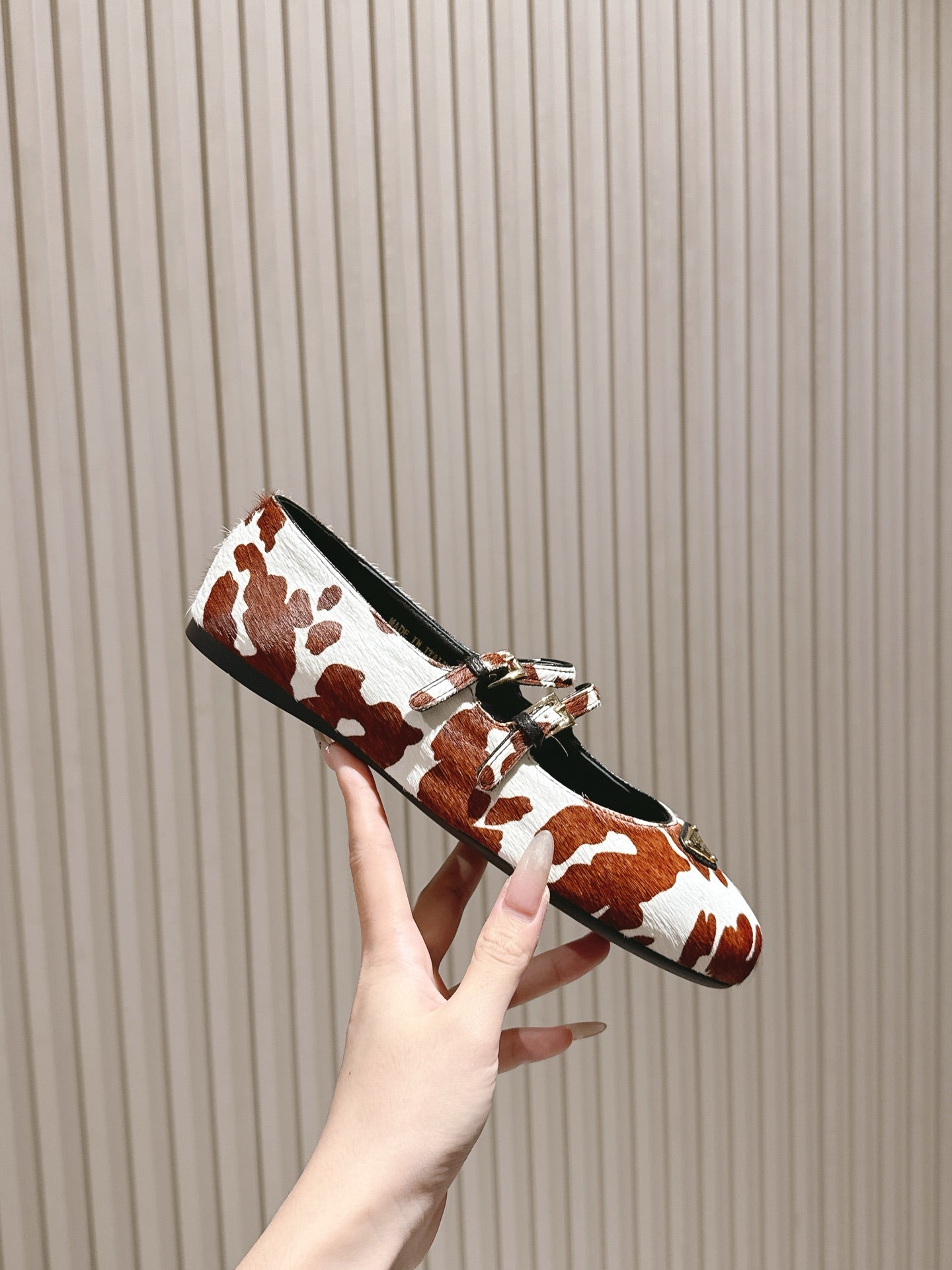 PRADA 25S CRYSTAL EMBELLISHED BALLERINA IN WHITE AND DARK BROWN FUR - 35