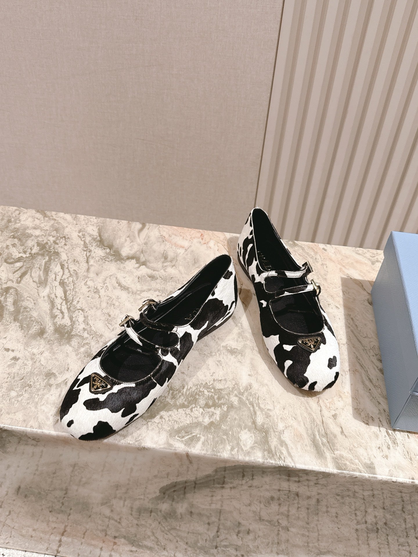 PRADA 25S CRYSTAL EMBELLISHED BALLERINA IN WHITE AND BLACK FUR - 35
