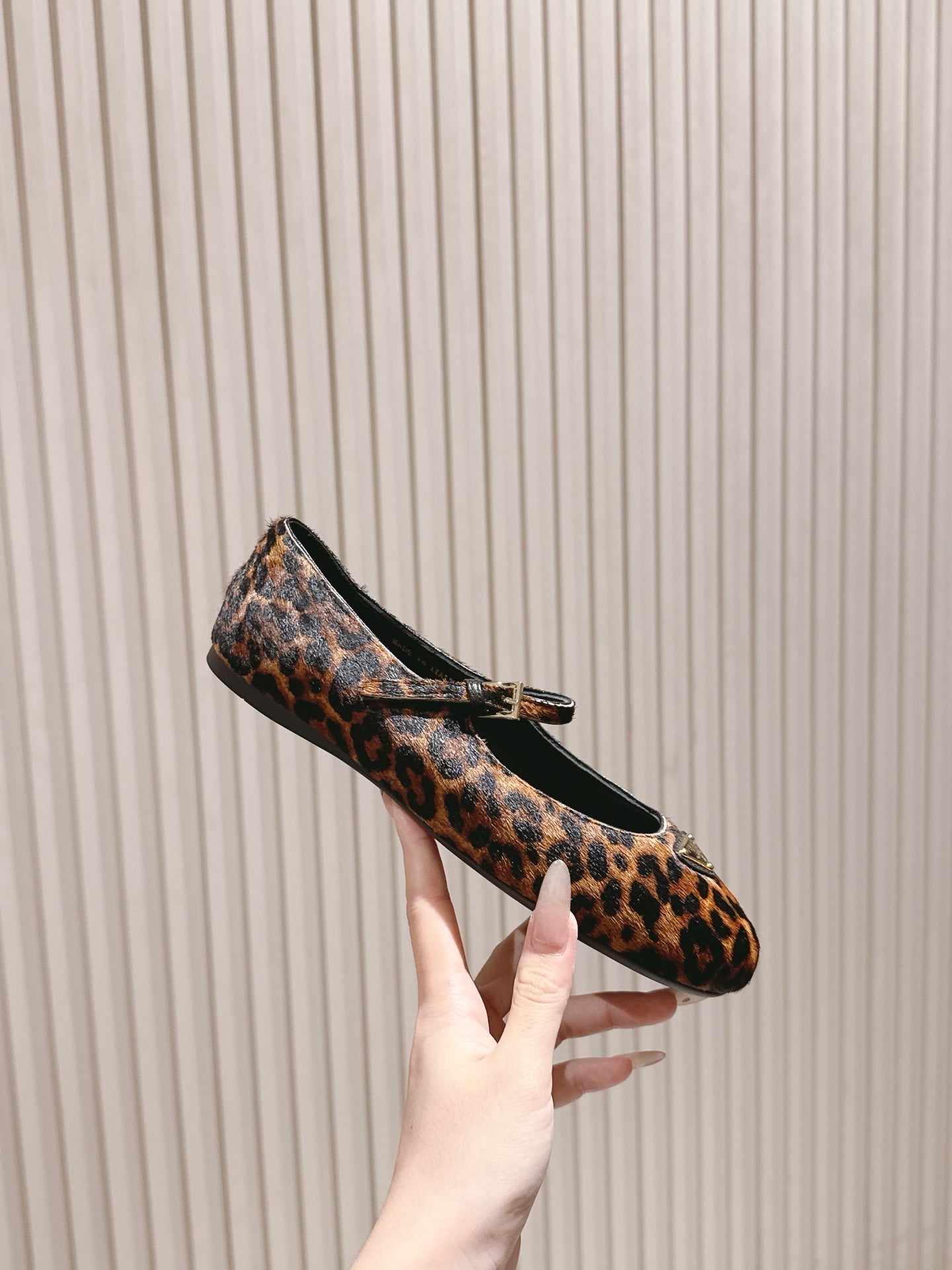 PRADA BALLERINA FLATS IN LEOPARD PRINT LAMBSKIN - 35