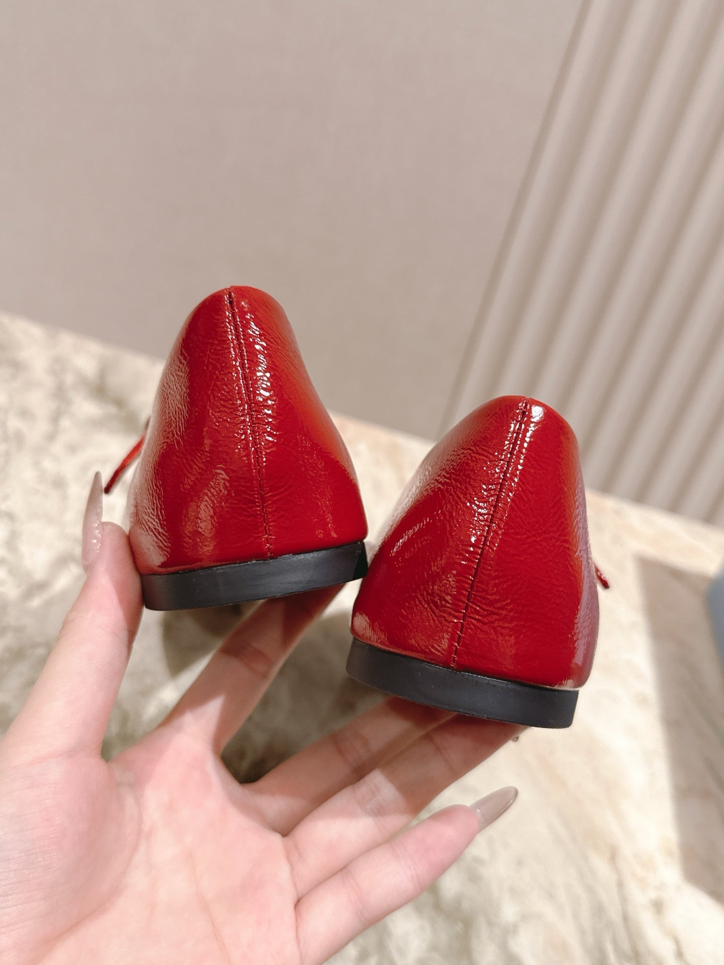 PRADA 25S BALLERINAS IN RED WINE CALFSKIN GLOSSY - 35