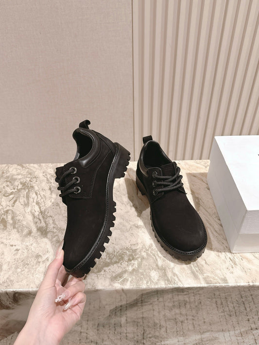 CELINE 25S НИЗЬКІ ЧЕРЕВИКИ МАРТІН З ЧОРНОЇ ТЕЛЯЧОЇ ШКІРИ - 35