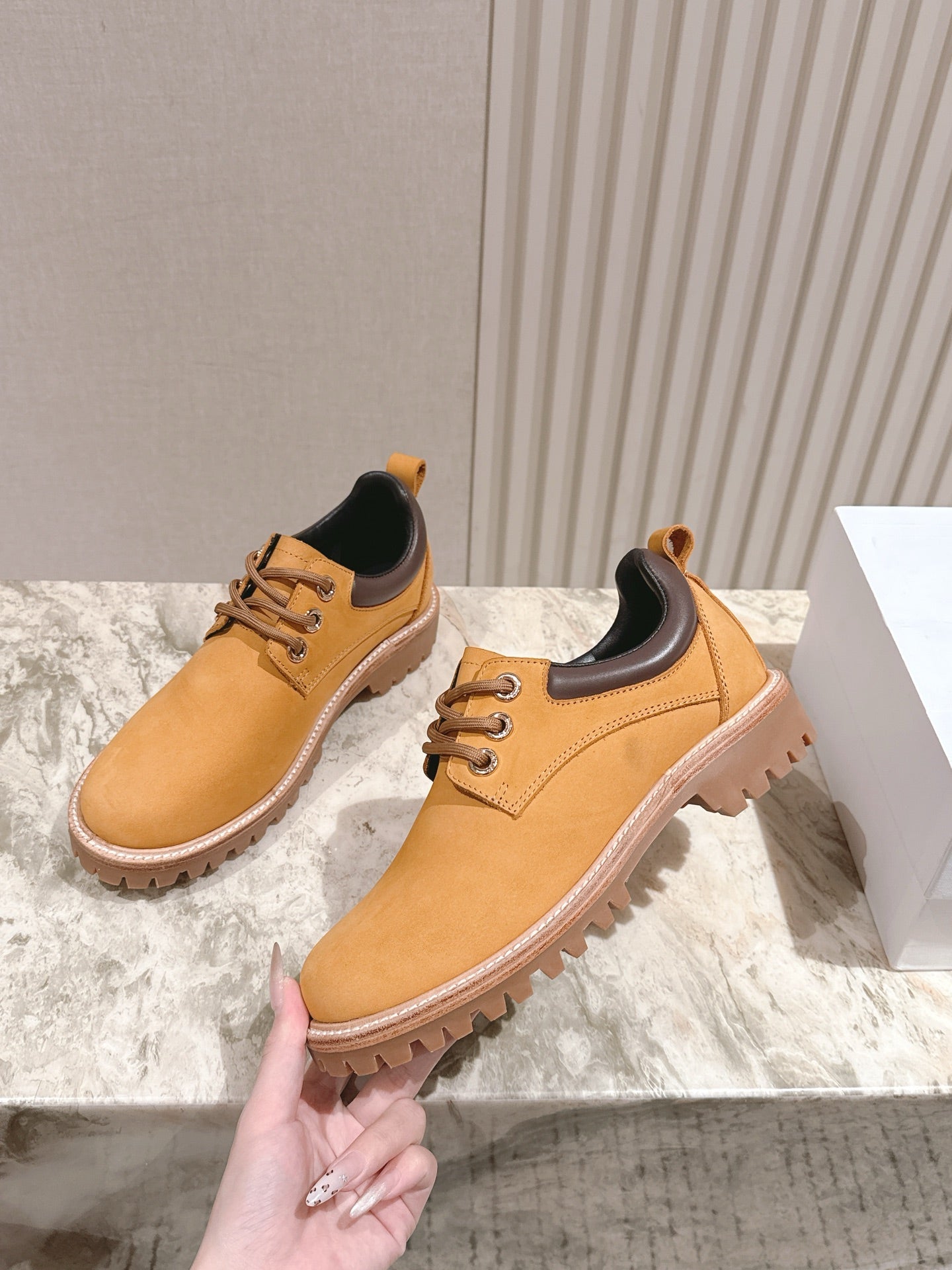 CELINE 25S LOW CUT MARTIN BOOTS IN MEDIUM ORANGE CALFSKIN - 35