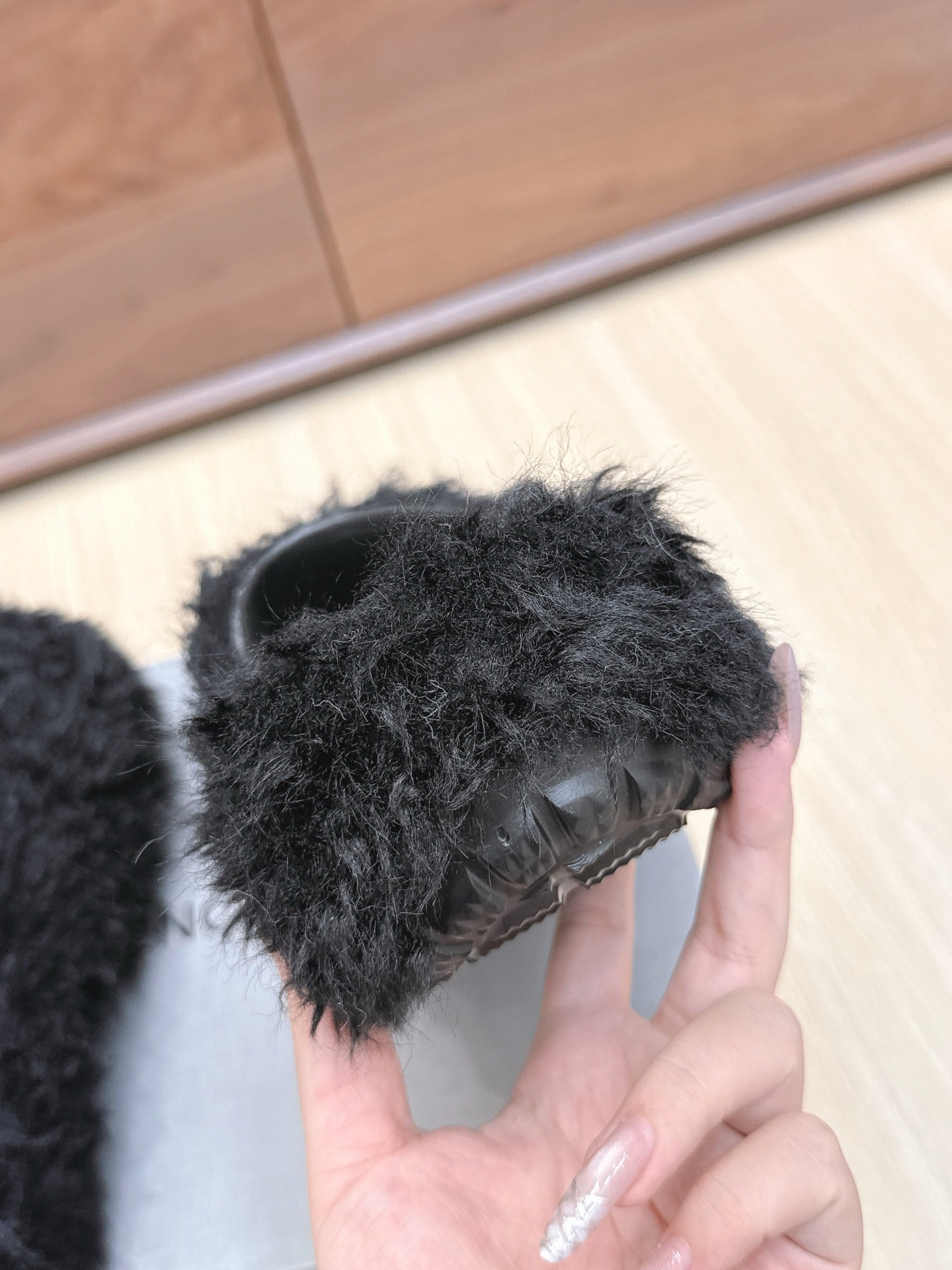 BALENCIAGA 25S MULES IN BLACK FAUX FUR - 35