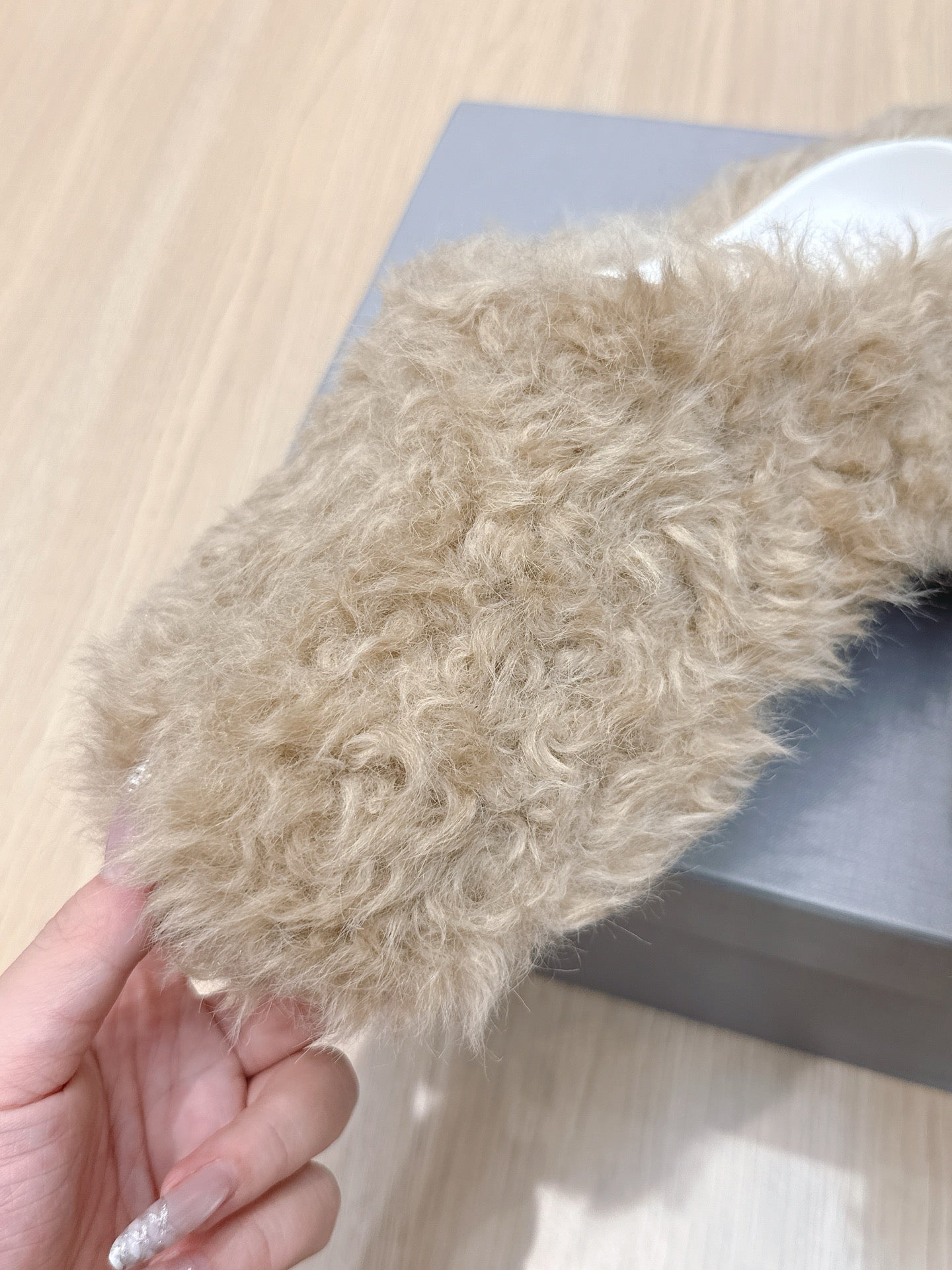 BALENCIAGA 25S MULES IN BEIGE FAUX FUR - 35