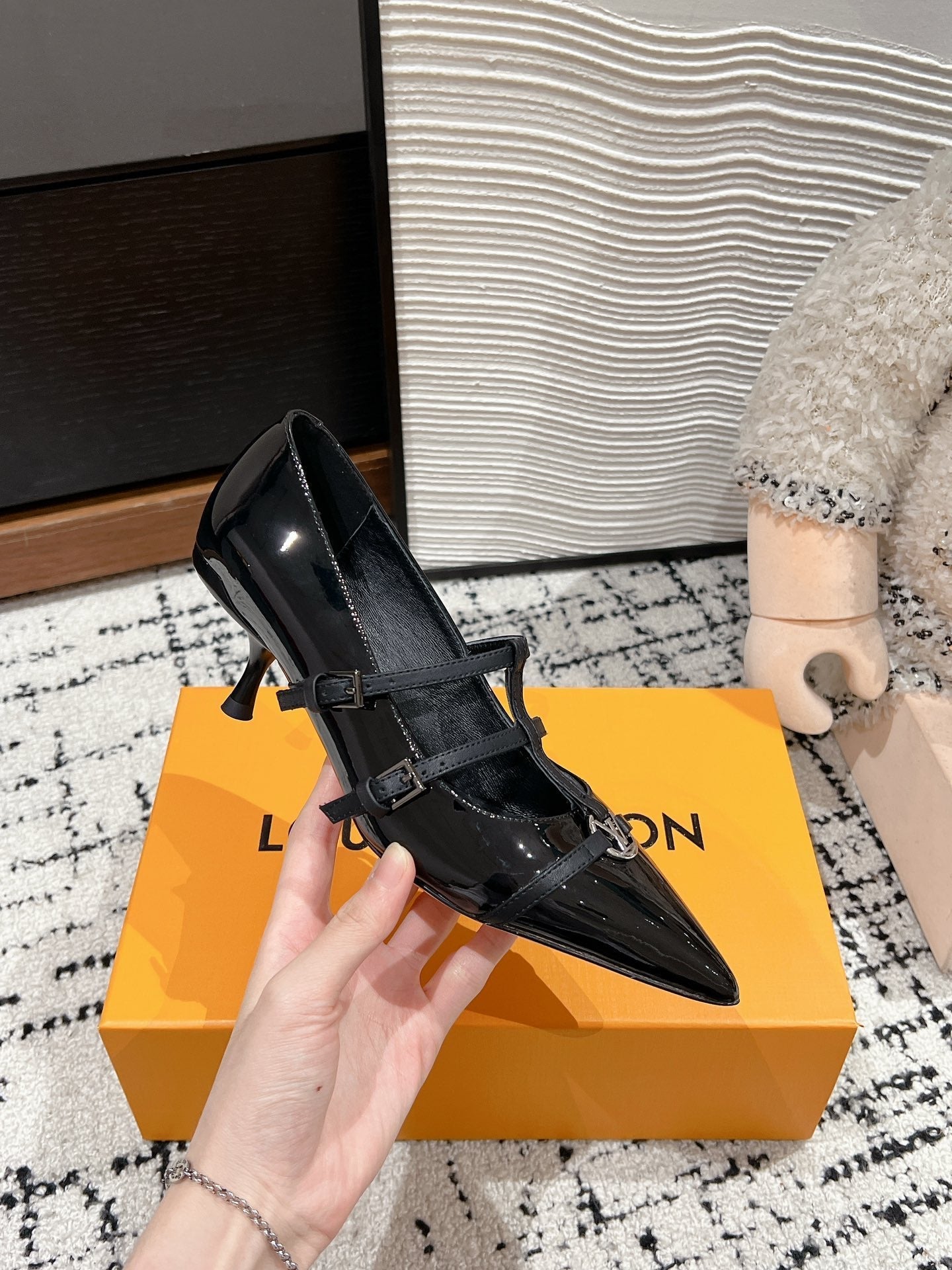 HIGH HEEL 4 CM PUMP IN BLACK CALFSKIN - 35