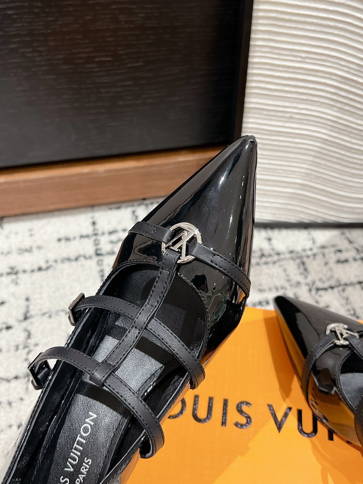 HIGH HEEL 4 CM PUMP IN BLACK CALFSKIN - 35