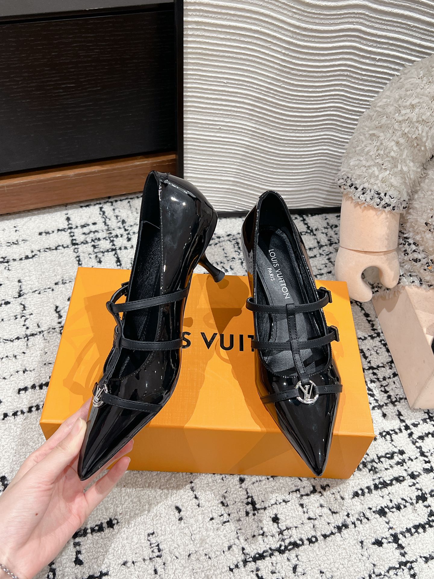 HIGH HEEL 4 CM PUMP IN BLACK CALFSKIN - 35