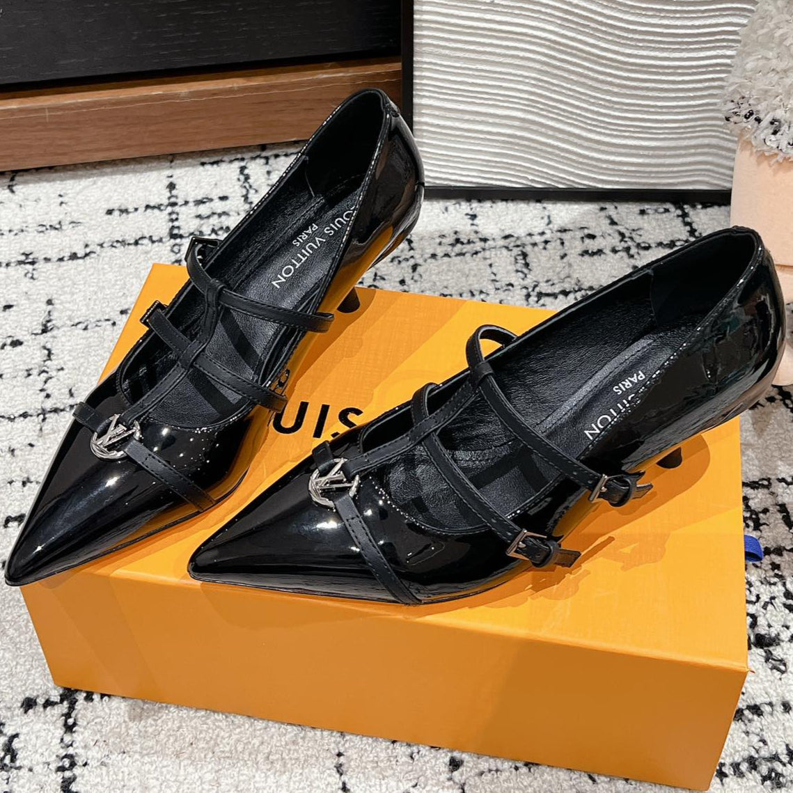 HIGH HEEL 4 CM PUMP IN BLACK CALFSKIN - 35
