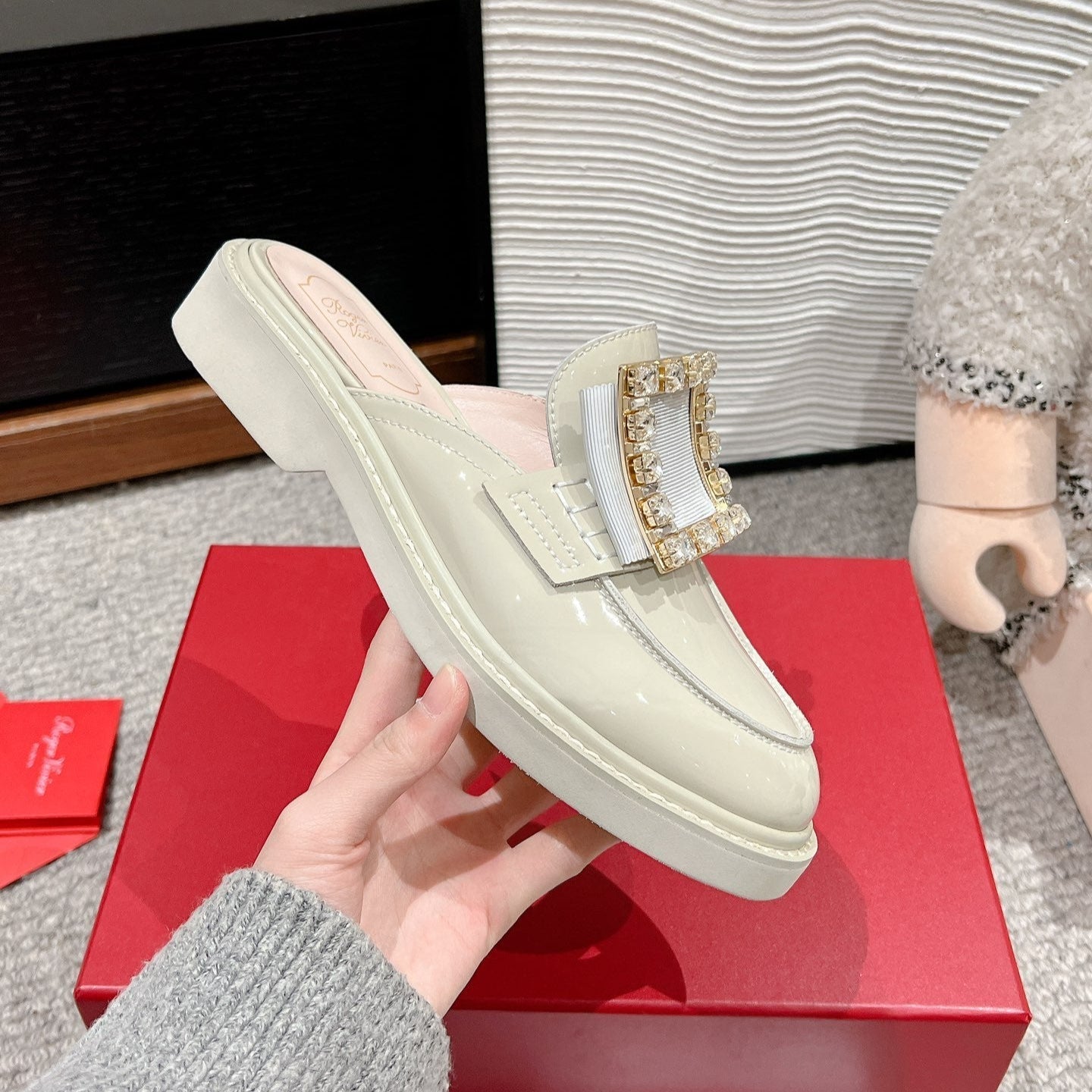 VIV' RANGERS MULES IN CREAM PATENT CALFSKIN CRYSTAL BUCKLE - 35