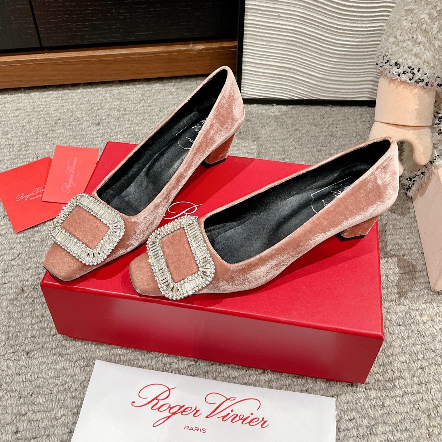 BELLE VIVIER PUMPS IN CANTALOUPE VELVET - 34
