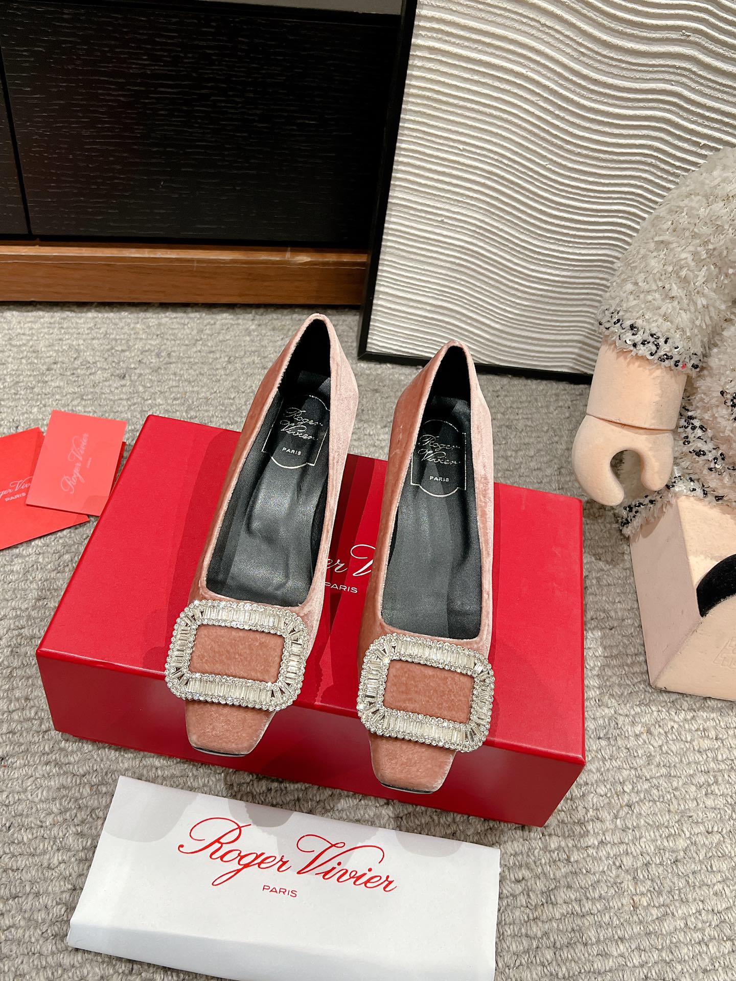 BELLE VIVIER PUMPS IN CANTALOUPE VELVET - 34