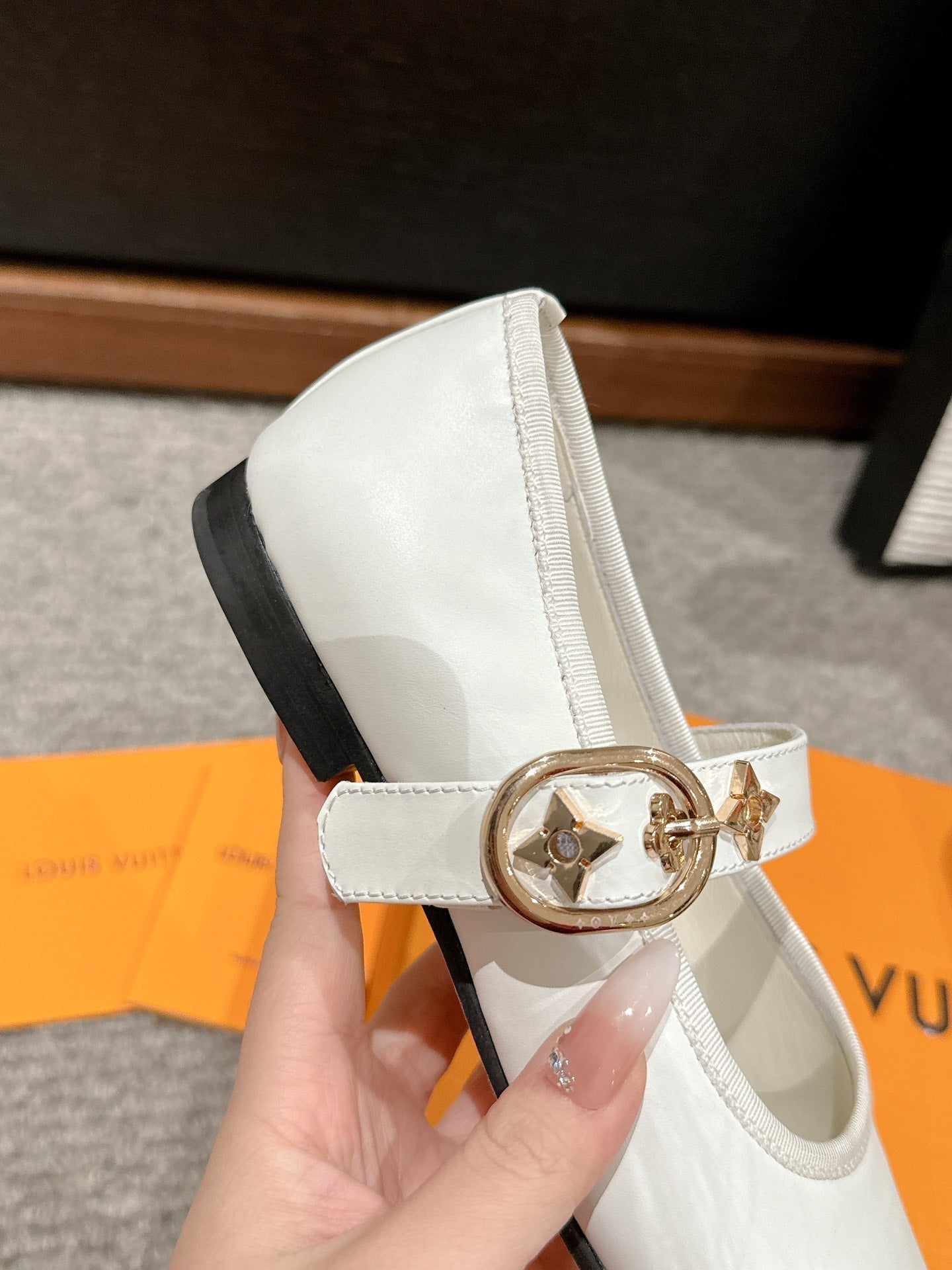MARY JANE SHOES IN WHITE SHEEPSKIN - 35