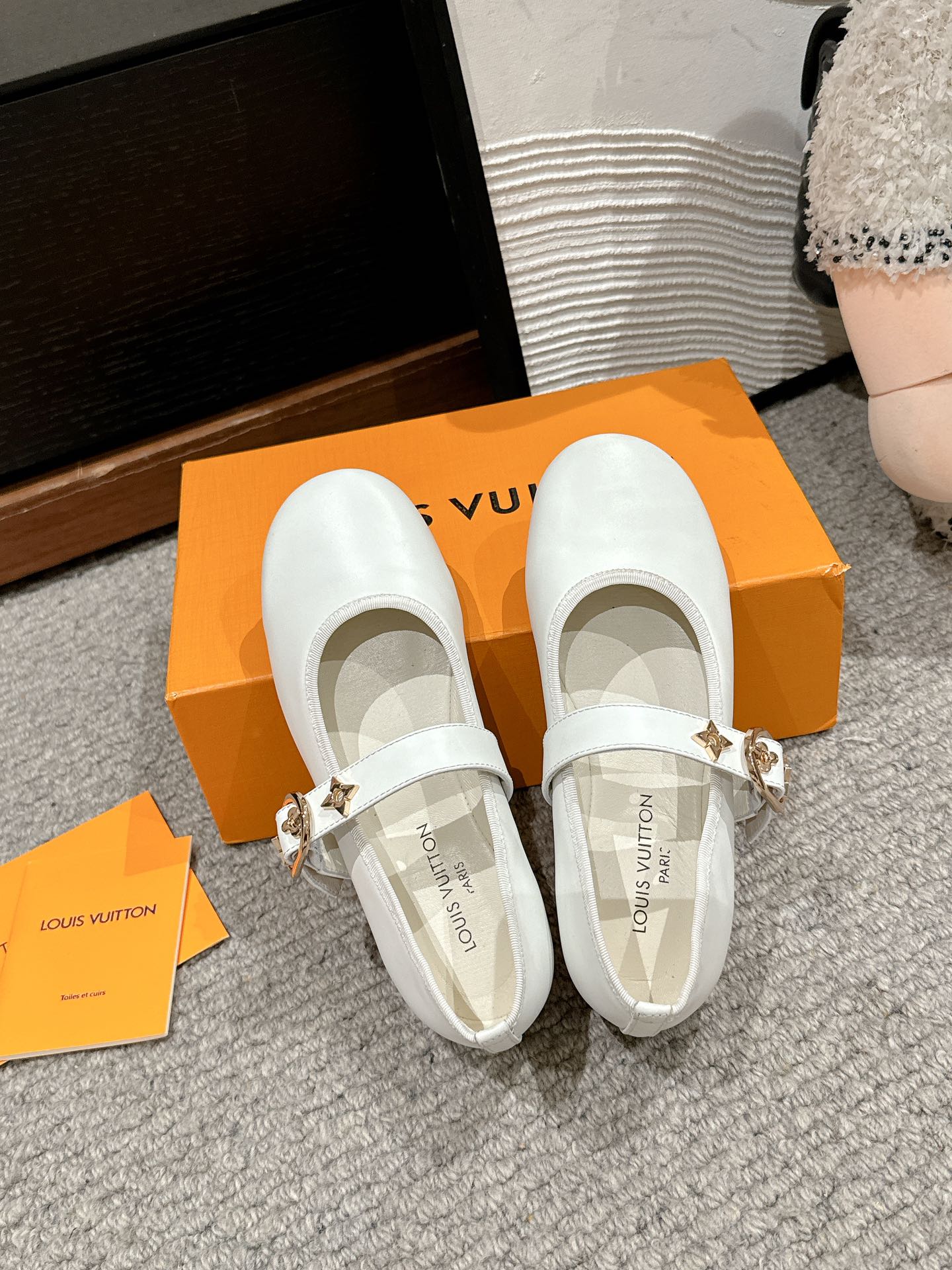MARY JANE SHOES IN WHITE SHEEPSKIN - 35
