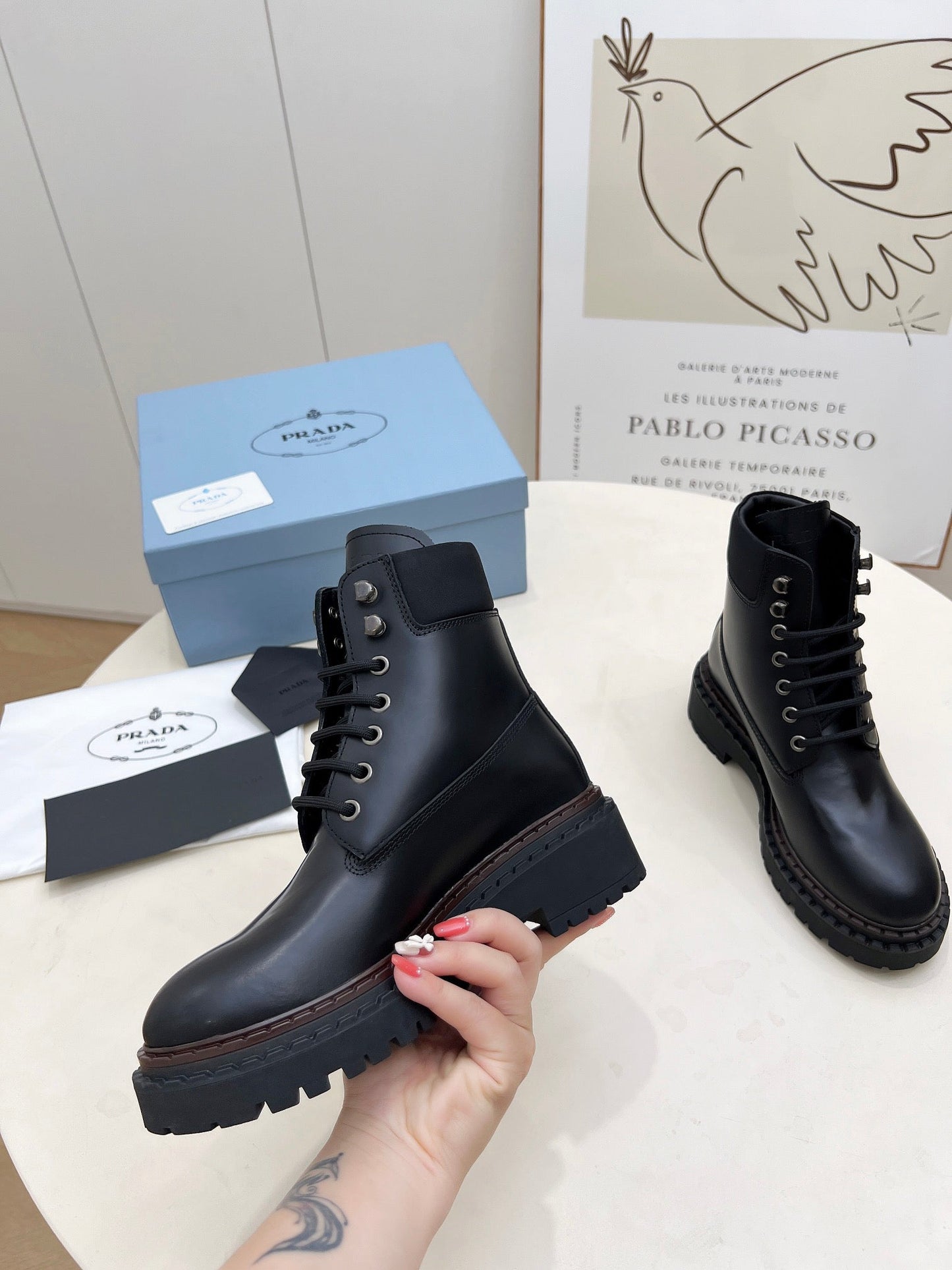 PRADA 25S LACE UP BOOTS BLACK GLOSSY CALFSKIN - 35