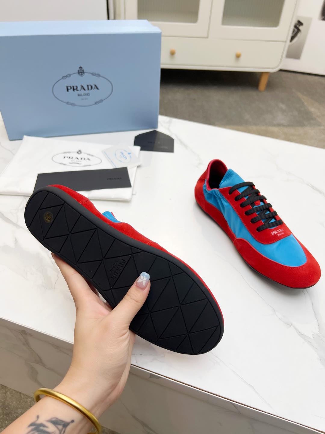 COLLAPSE SNEAKERS IN RED SUEDE AND SKY BLUE NYLON - 35