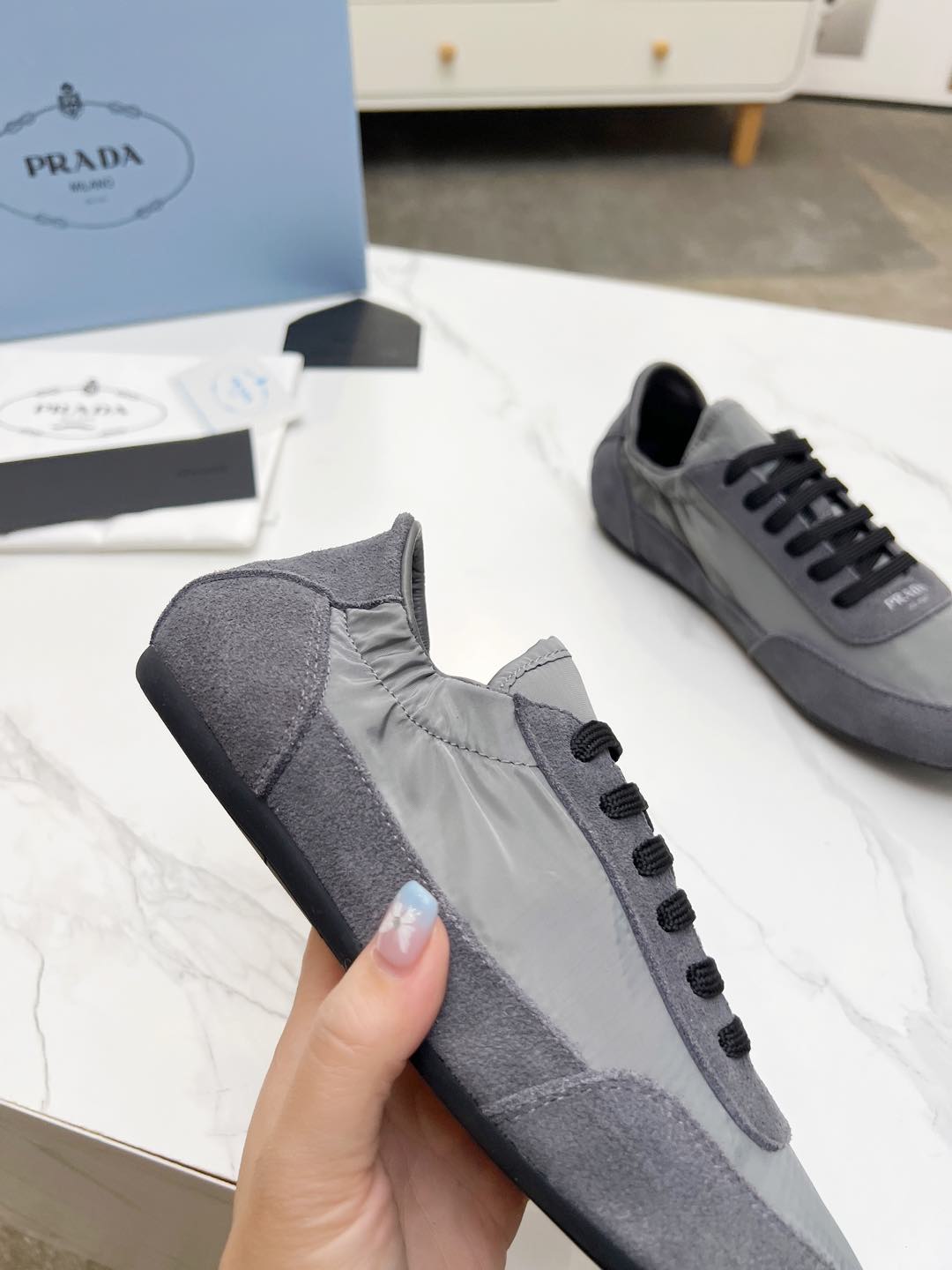 COLLAPSE SNEAKERS IN GRAY SUEDE AND NYLON - 35