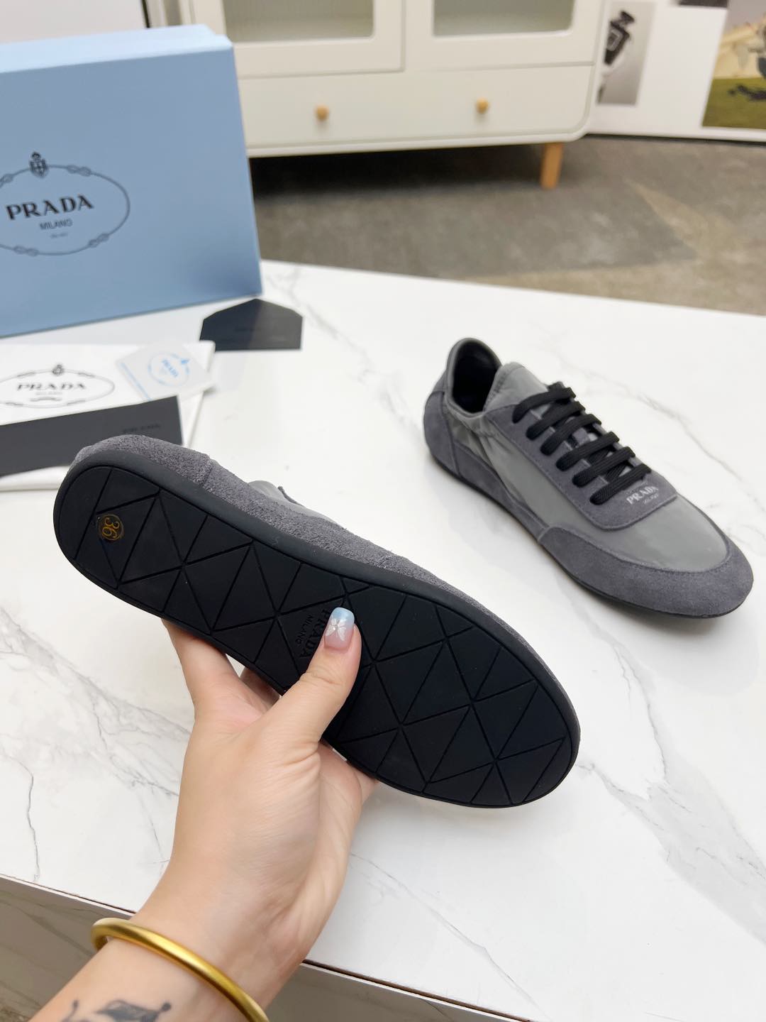 COLLAPSE SNEAKERS IN GRAY SUEDE AND NYLON - 35