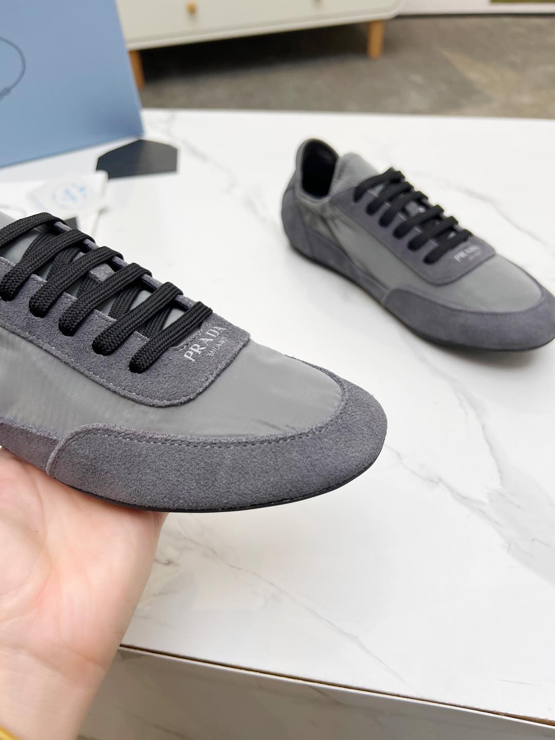 COLLAPSE SNEAKERS IN GRAY SUEDE AND NYLON - 35