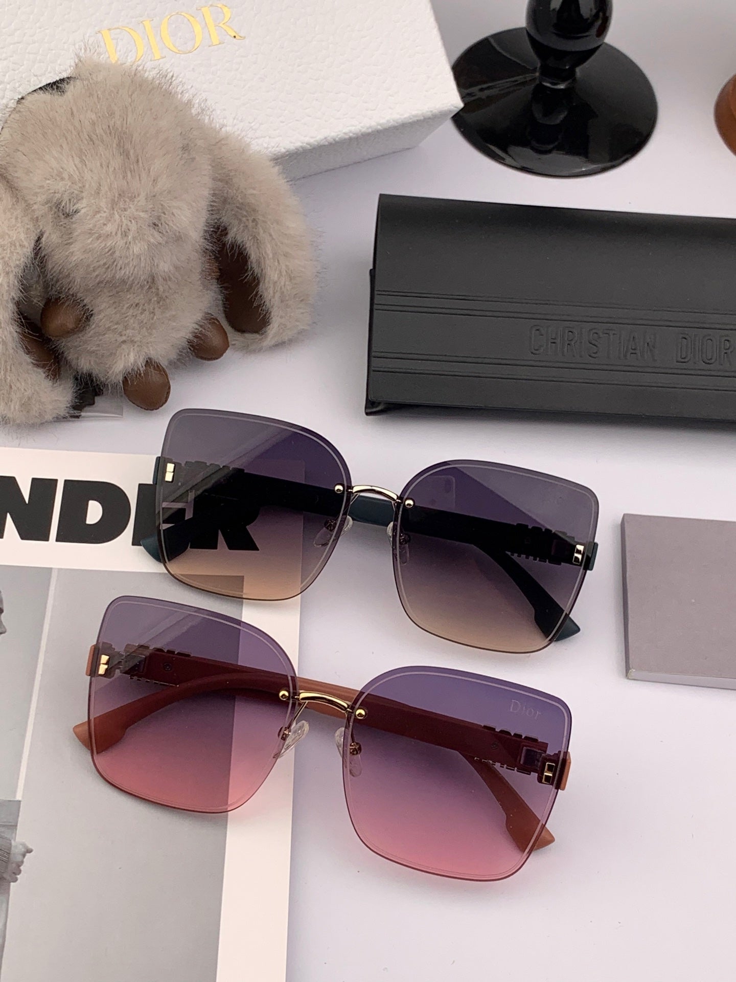 SIGNATURE SUNGLASS 575718 IN ACETATE - Grey Gradient