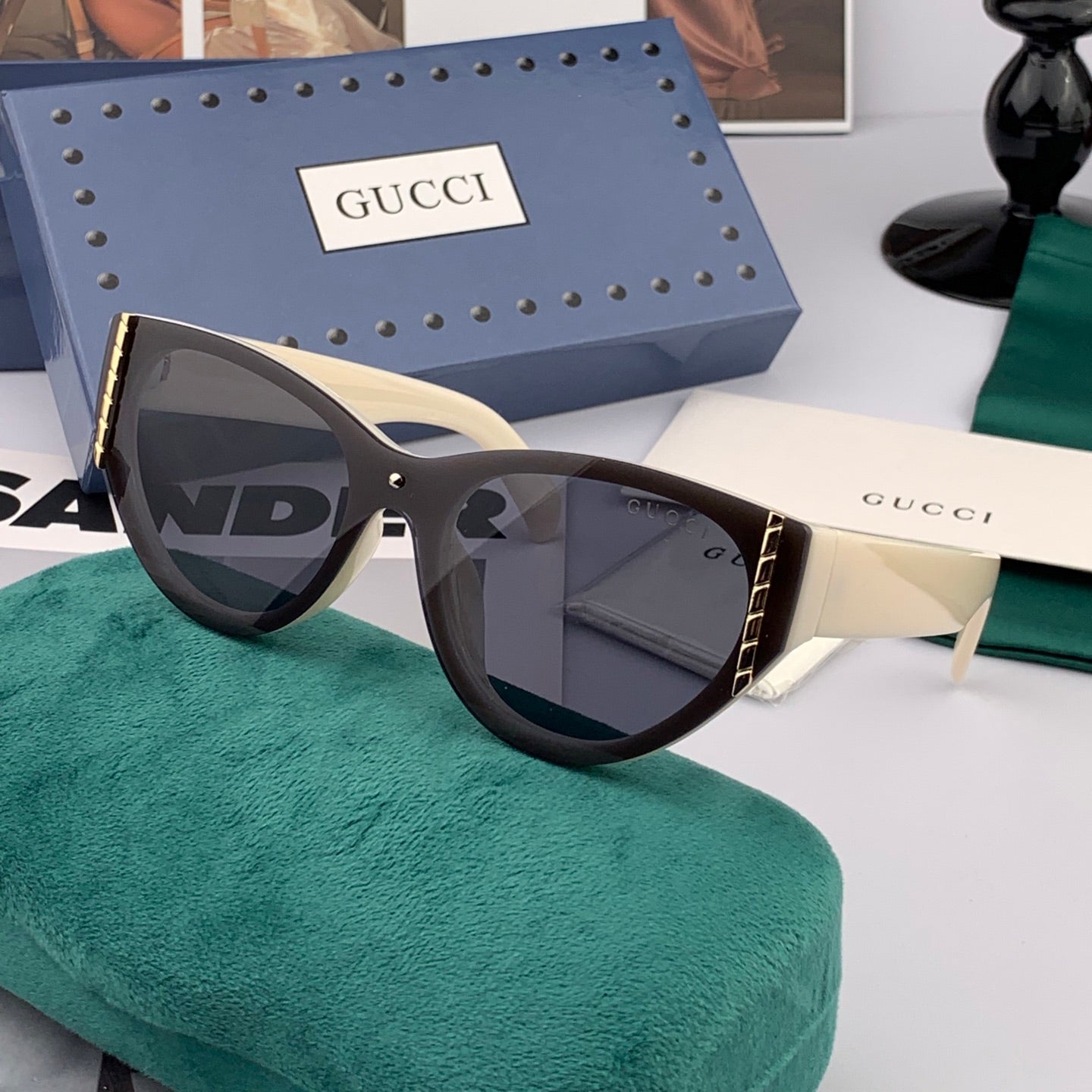 CAT-EYE FRAME SUNGLASSES G82036 IN ACETATE - Black