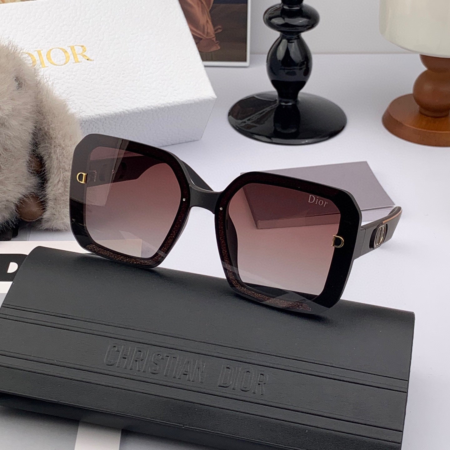 MONTAIGNE SUNGLASS D4292 IN ACETATE - Black