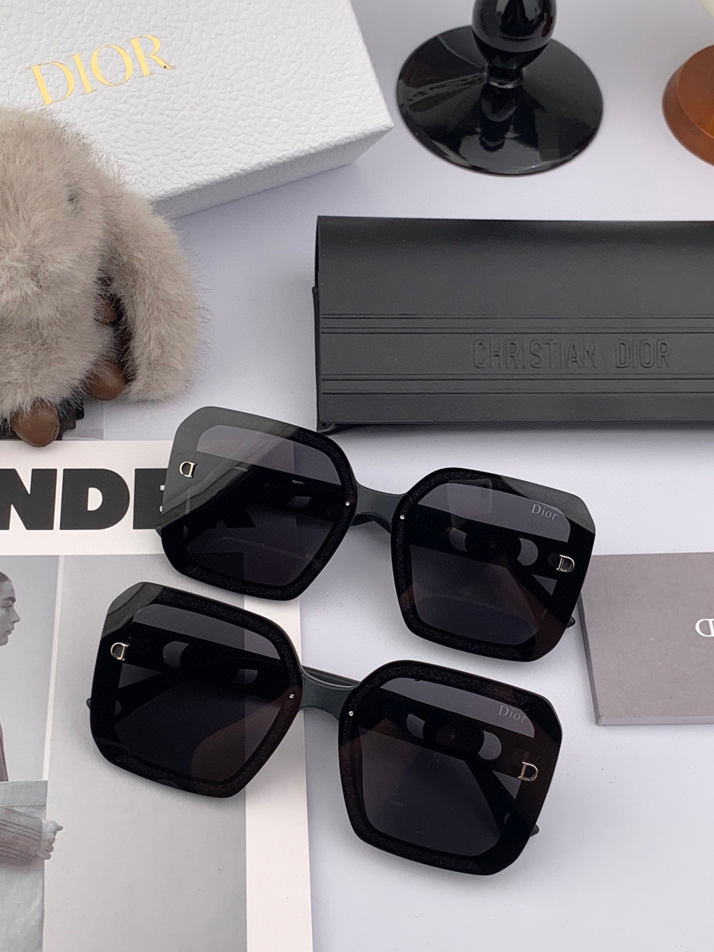 MONTAIGNE SUNGLASS D4292 IN ACETATE - Black