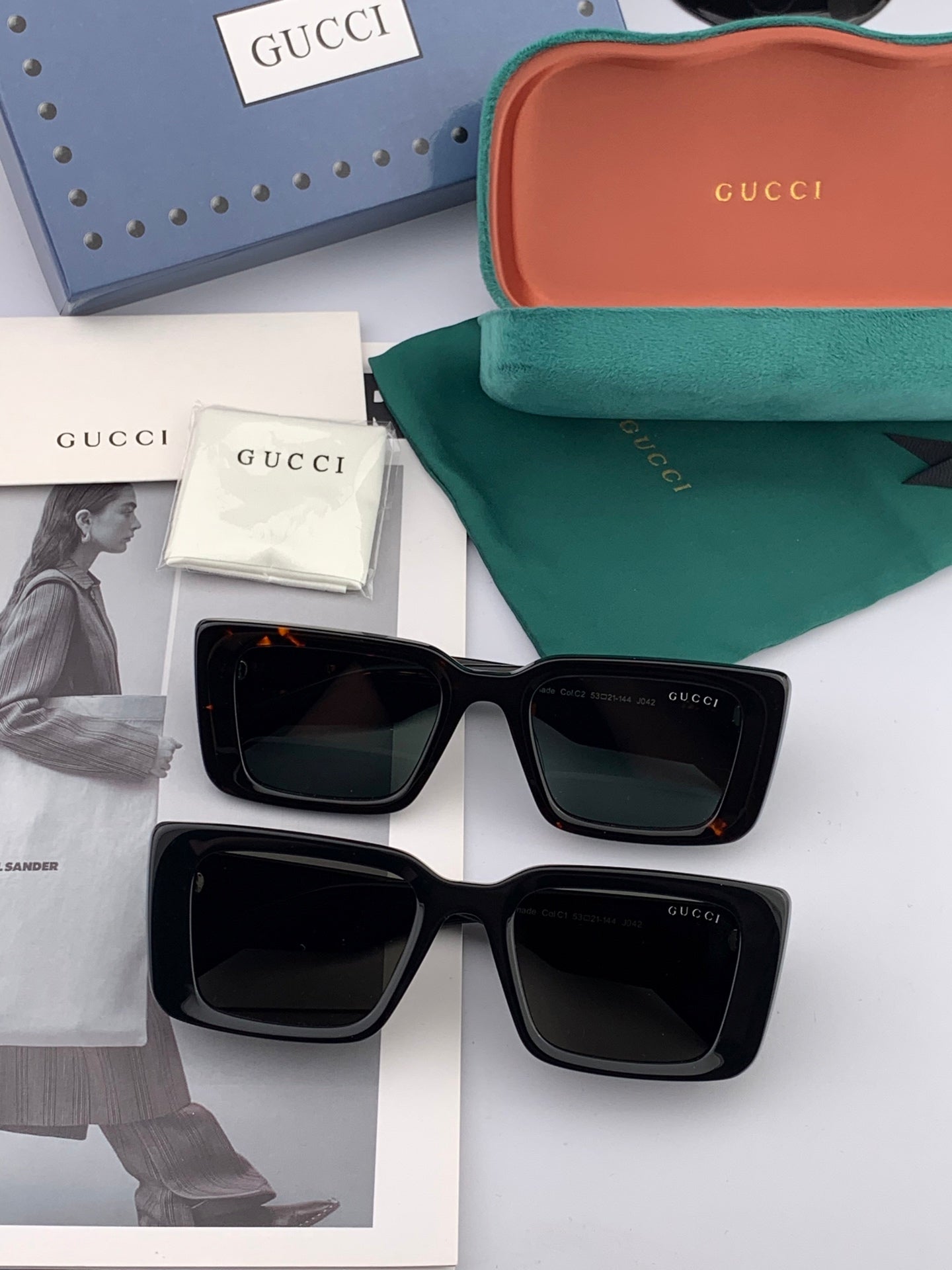 CHUNKY RECTANGULAR FRAME SUNGLASSES G204 IN ACETATE - Black