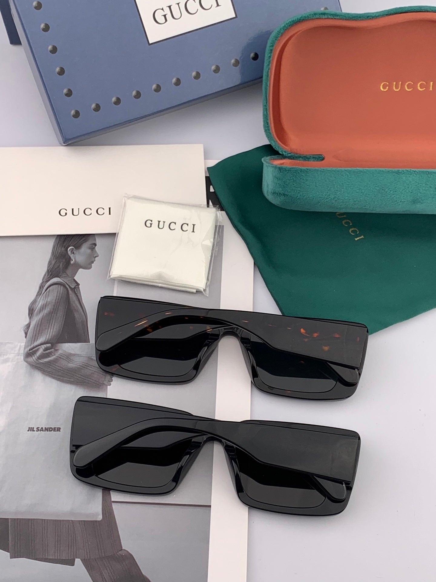CHUNKY RECTANGULAR FRAME SUNGLASSES G204 IN ACETATE - Black