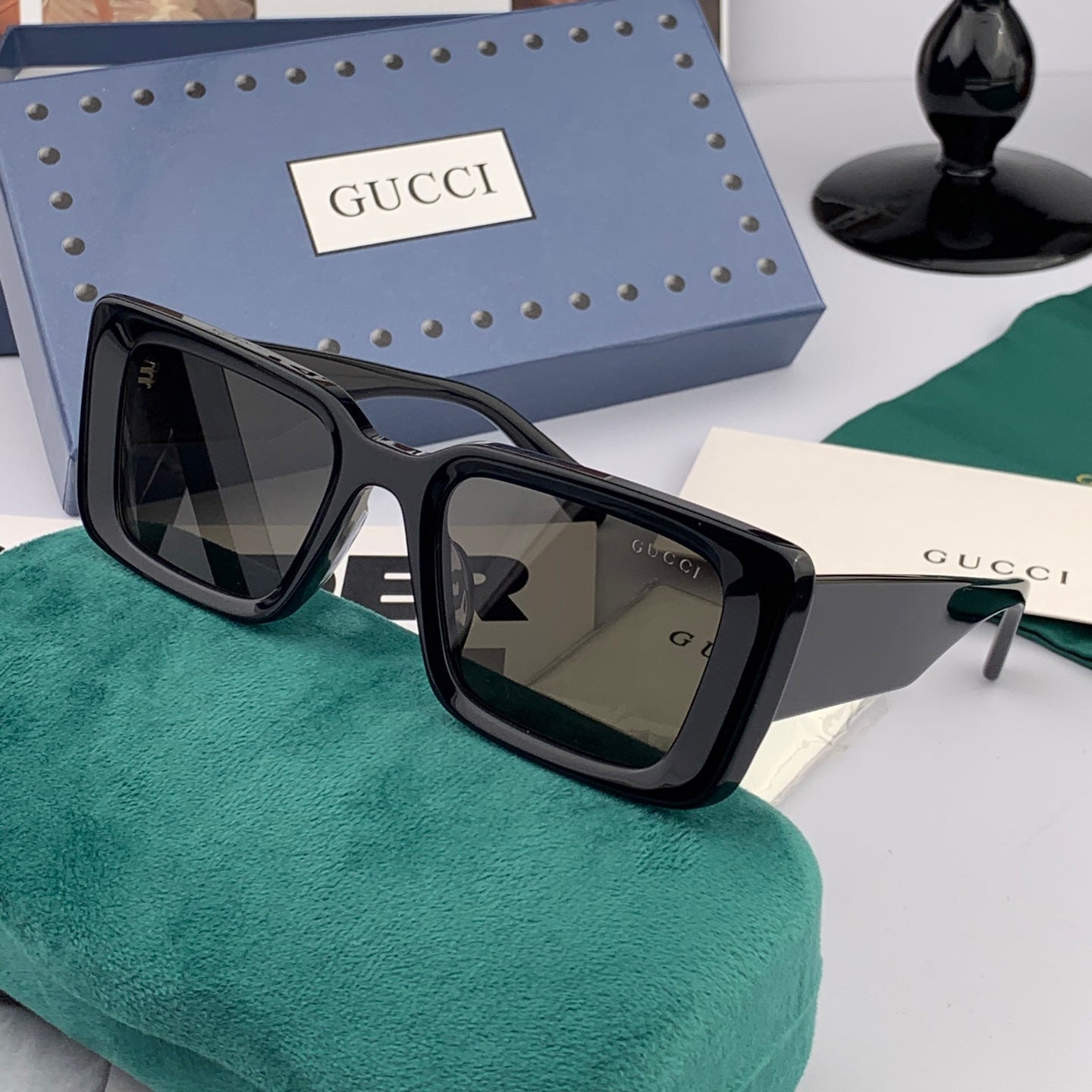 CHUNKY RECTANGULAR FRAME SUNGLASSES G204 IN ACETATE - Black