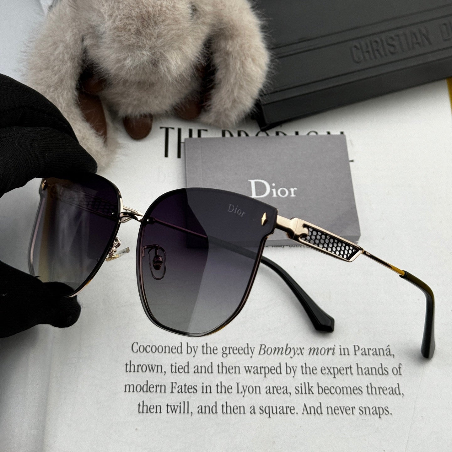 MONTAIGNE SUNGLASS CD8640 IN METAL - Grey Smoke