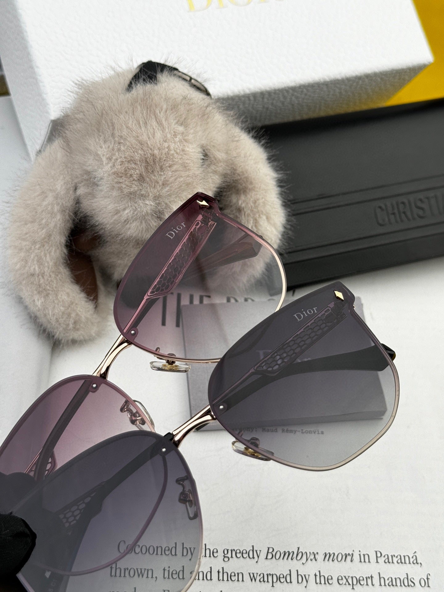 MONTAIGNE SUNGLASS CD8640 IN METAL - Grey Smoke