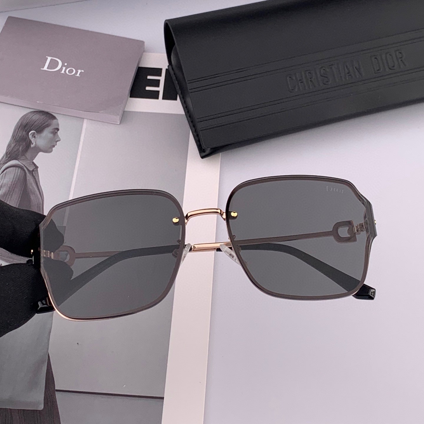 MONTAIGNE SUNGLASS CD95810 IN METAL - Brown Smoke