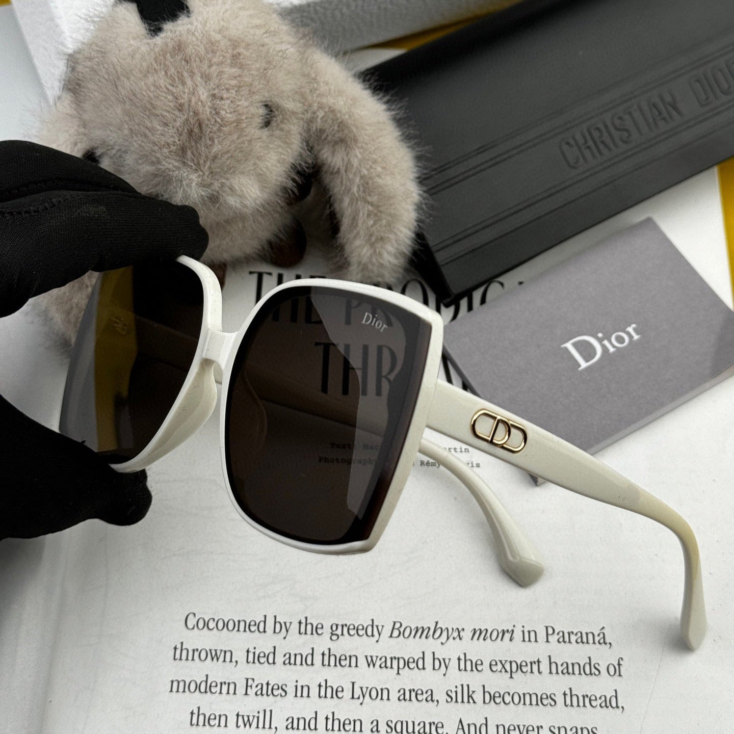 MONTAIGNE SUNGLASS CD3311 IN ACETATE - Black