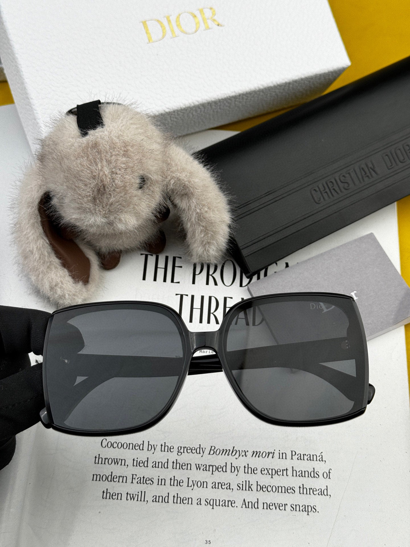 MONTAIGNE SUNGLASS CD3311 IN ACETATE - Black