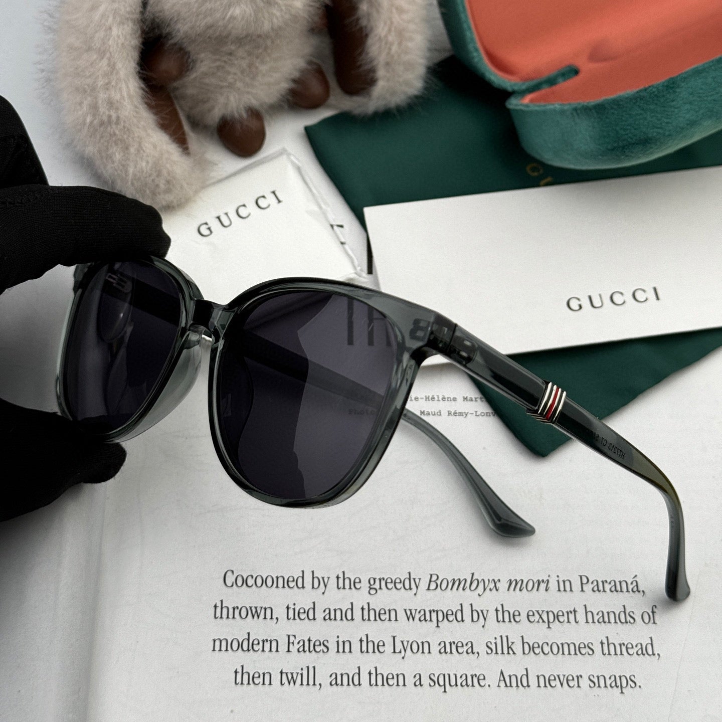 ROUND FRAME SUNGLASSES G37721 IN ACETATE - Black