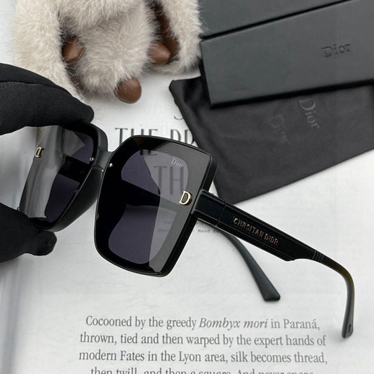 MONTAIGNE SUNGLASS CD1615 IN ACETATE - Black