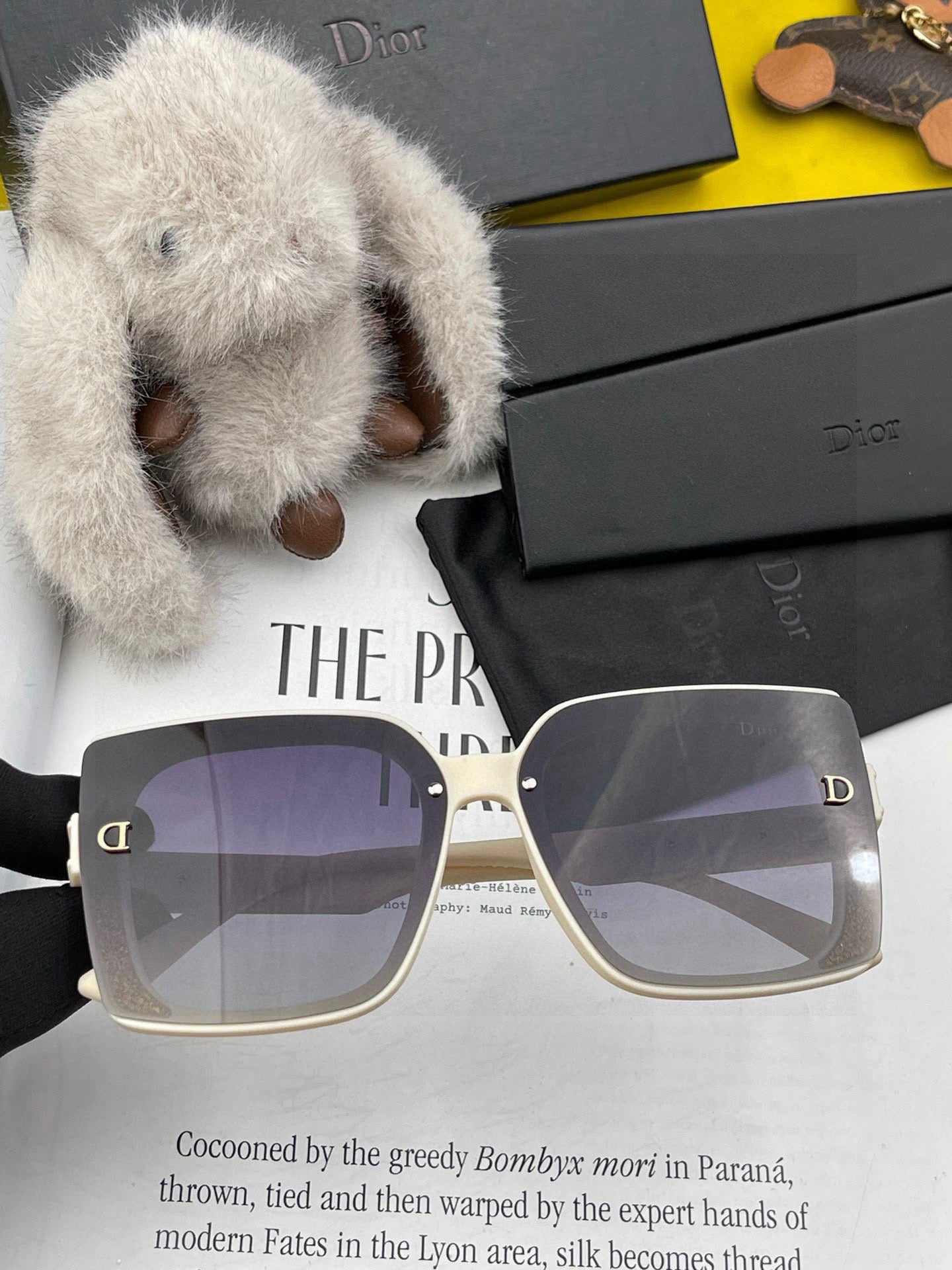 MONTAIGNE SUNGLASS CD1615 IN ACETATE - Black