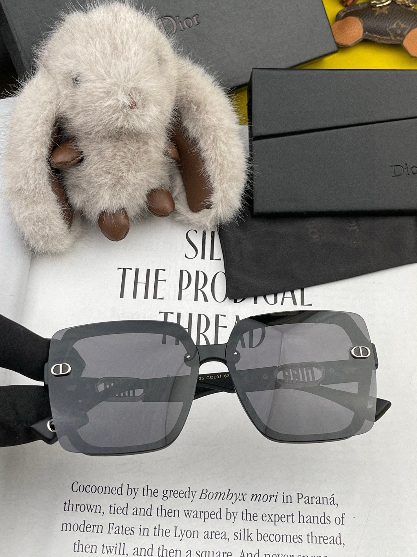 MONTAIGNE SUNGLASS CD5610 IN ACETATE - Black