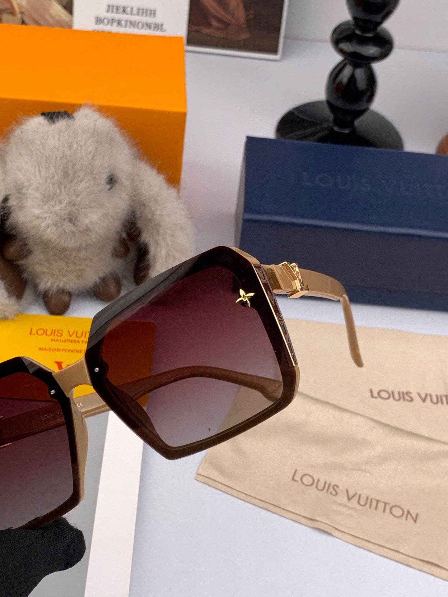 SQUARE SUNGLASSES L8148 IN ACETATE - Small