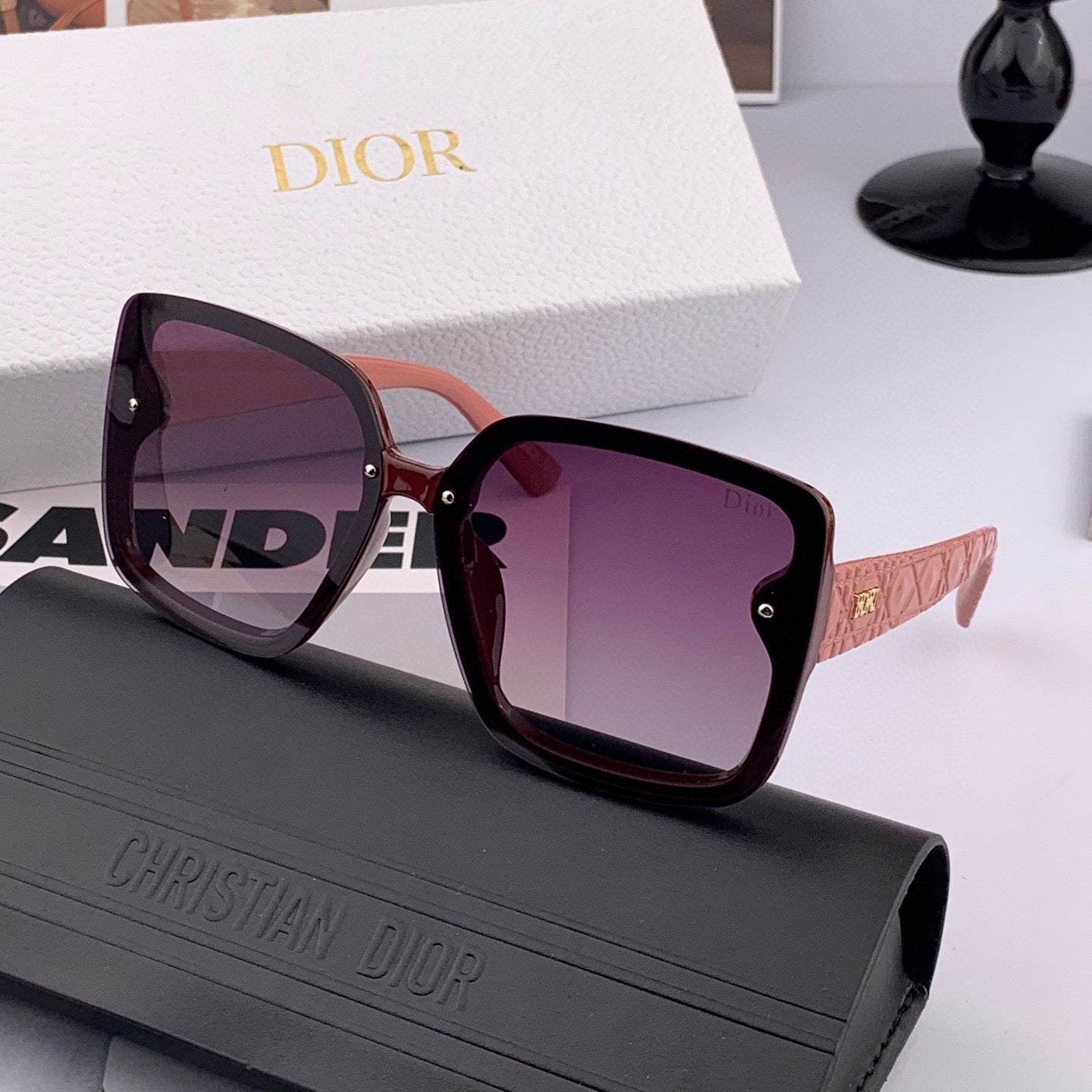 MONTAIGNE SUNGLASS CD0822 IN ACETATE - Black
