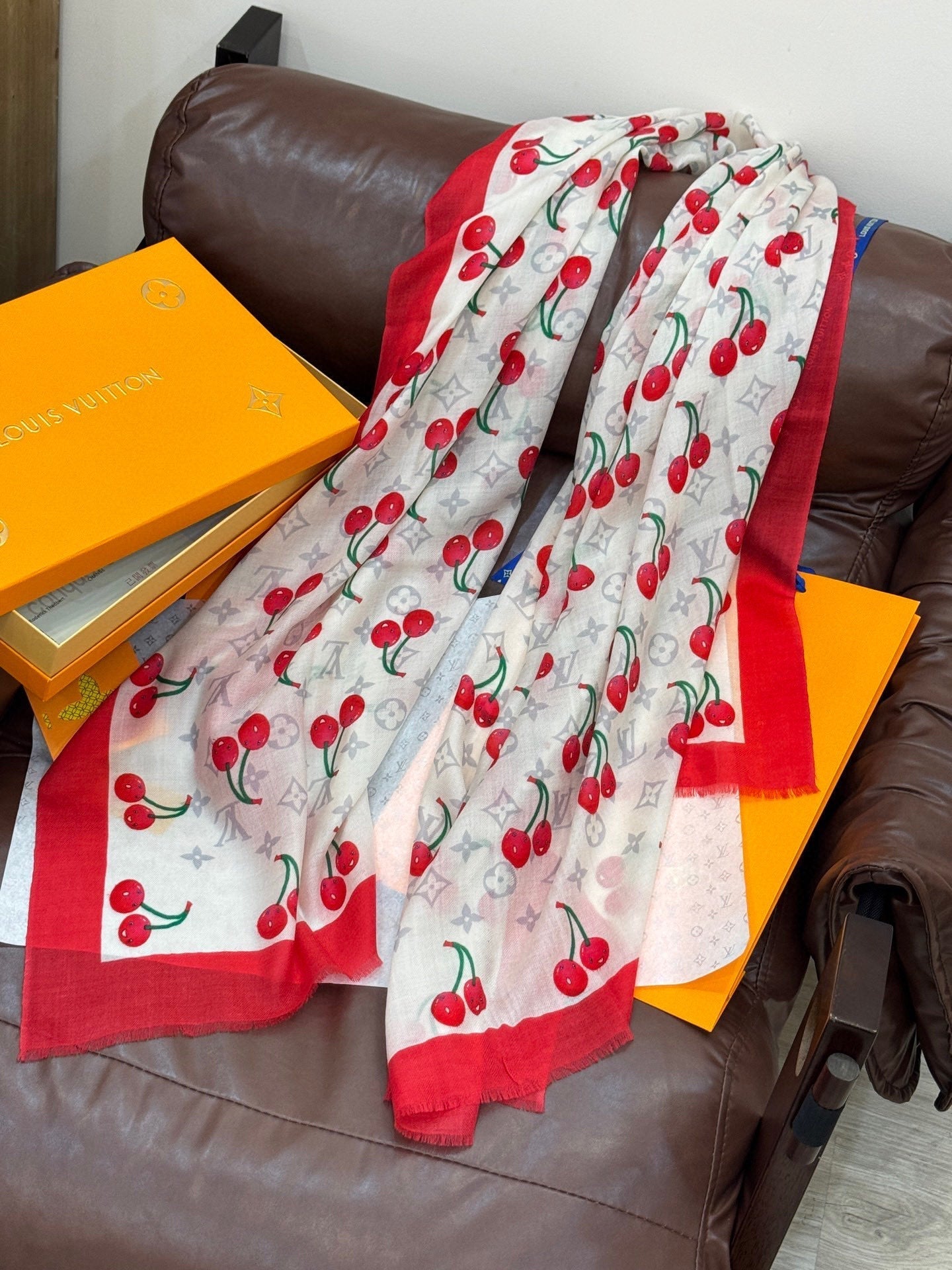 LV SCARF 200 CM IN CASHMERE 728984