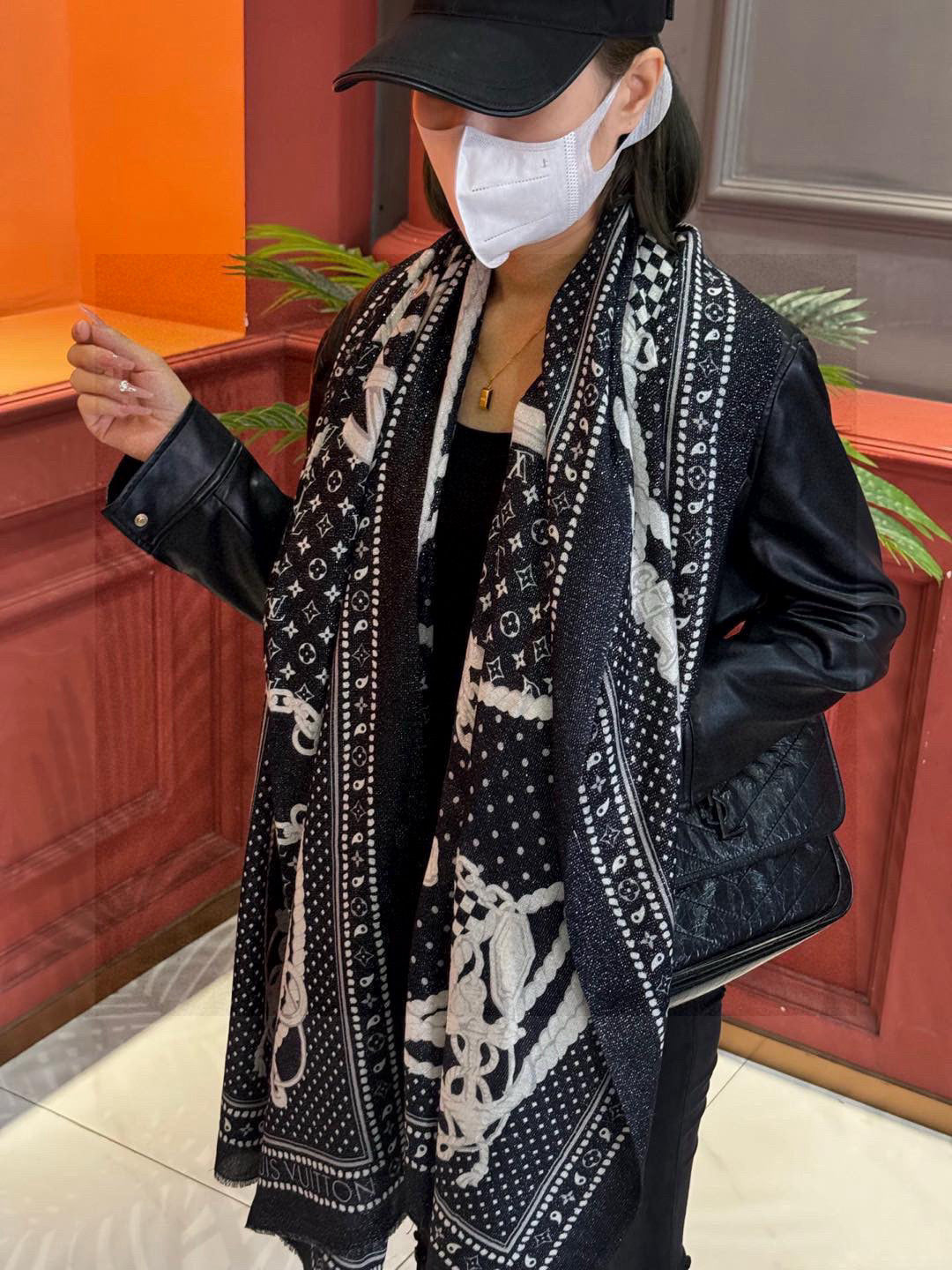 LV SCARF 200 CM IN CASHMERE 728993