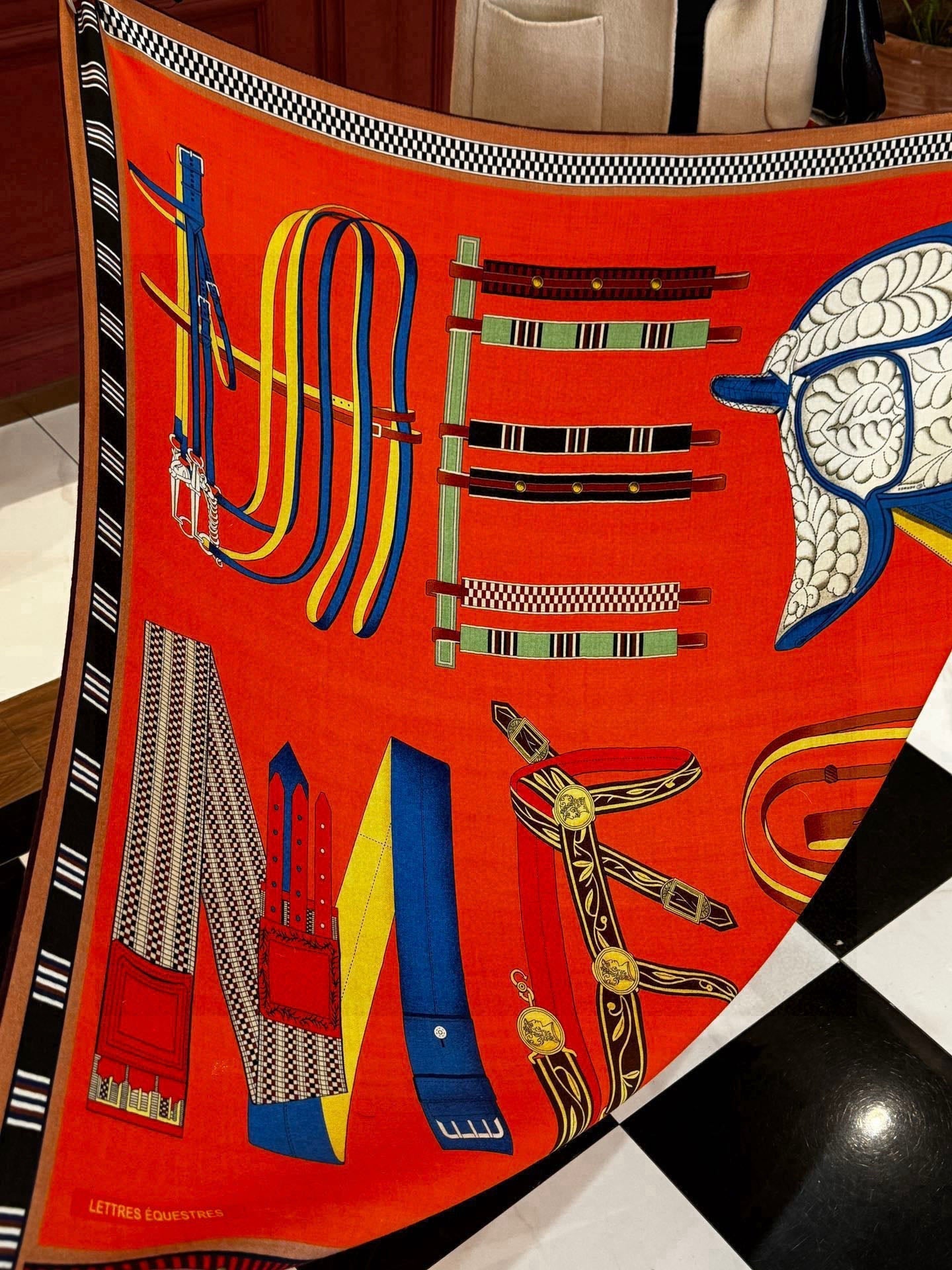 HERMES 25S SCARF 140 IN SILK AND CASHMERE 735809
