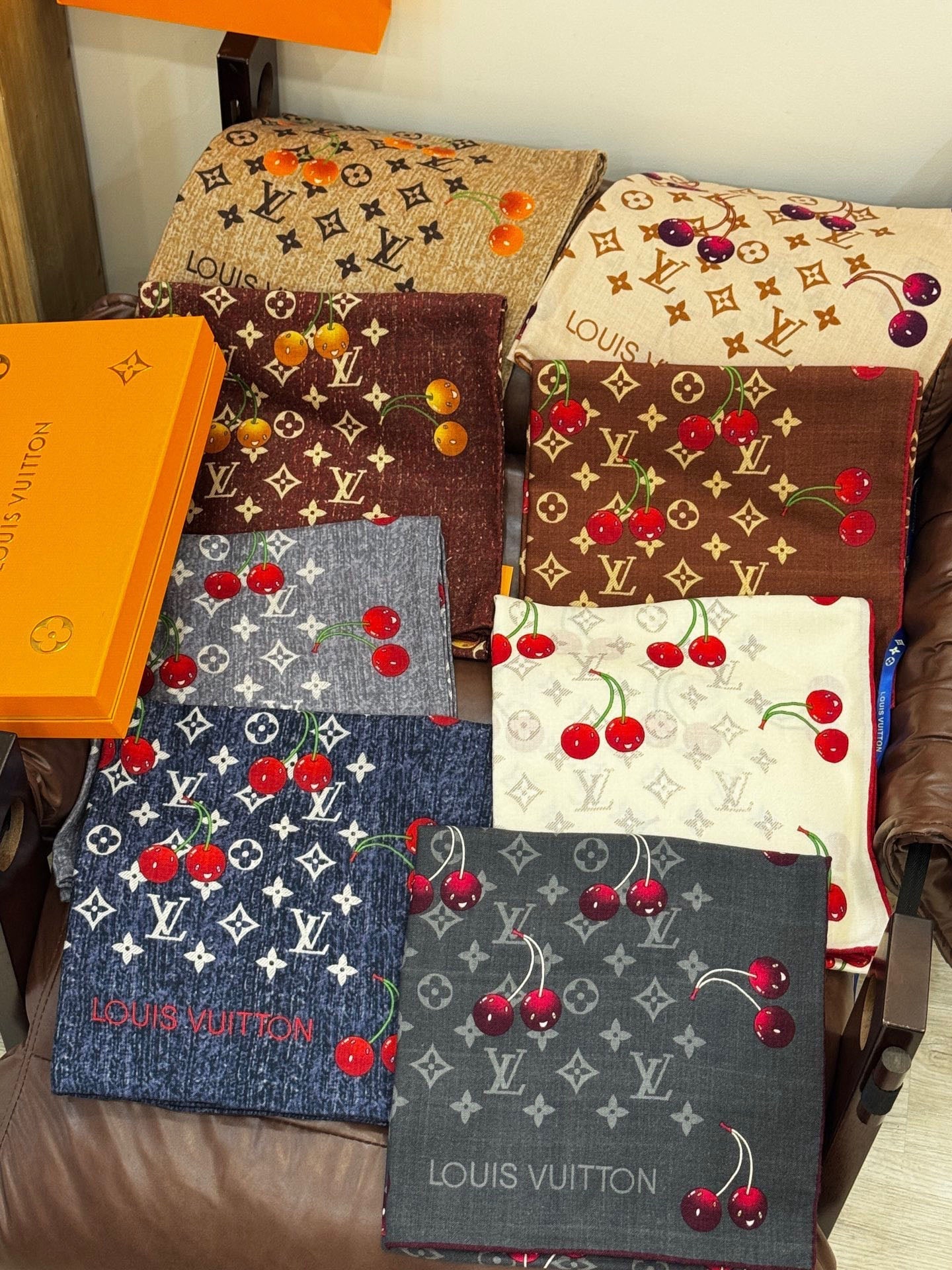 LV SCARF 140 CM IN SILK-CASHMERE BLEND 737269