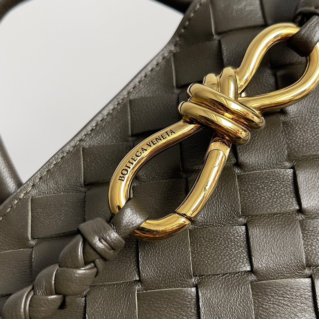 SMALL ANDIAMO 25 IN KAKI LAMBSKIN