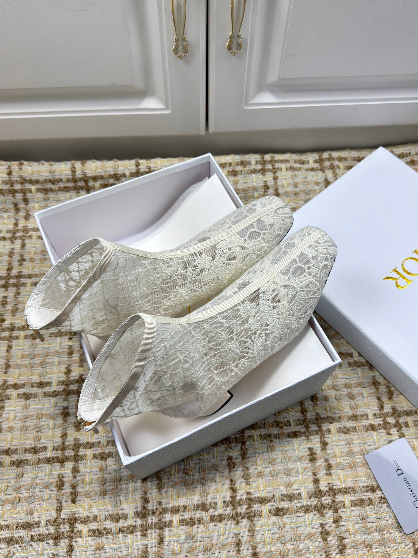 DIOR 26S ANKLE BOOTS 35MM IN WHITE FLORAL LACE MESH BLOCK HEEL