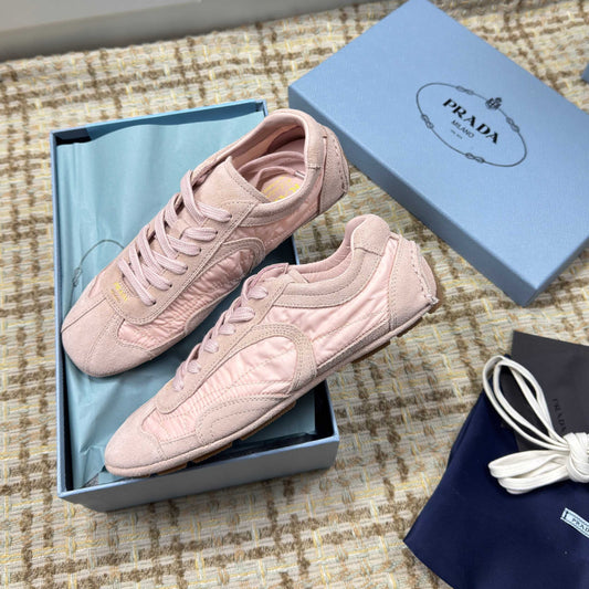 КРОСІВКИ PRADA 26S НИЗЬКІ, З РОЖЕВОГО НЕЙЛОНУ ТА ЗАМШІ